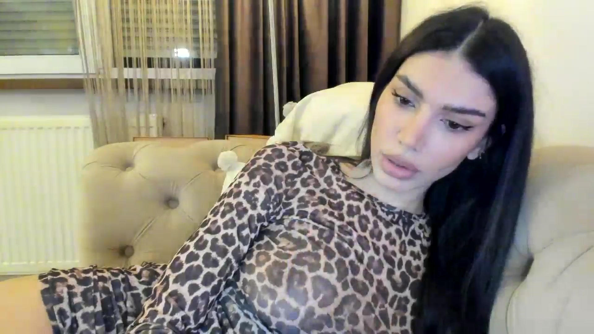 Gallery image thumbnail from SashaLopez's myfreecams stream on, 10/07/2024, 21:10 image 4 of 20