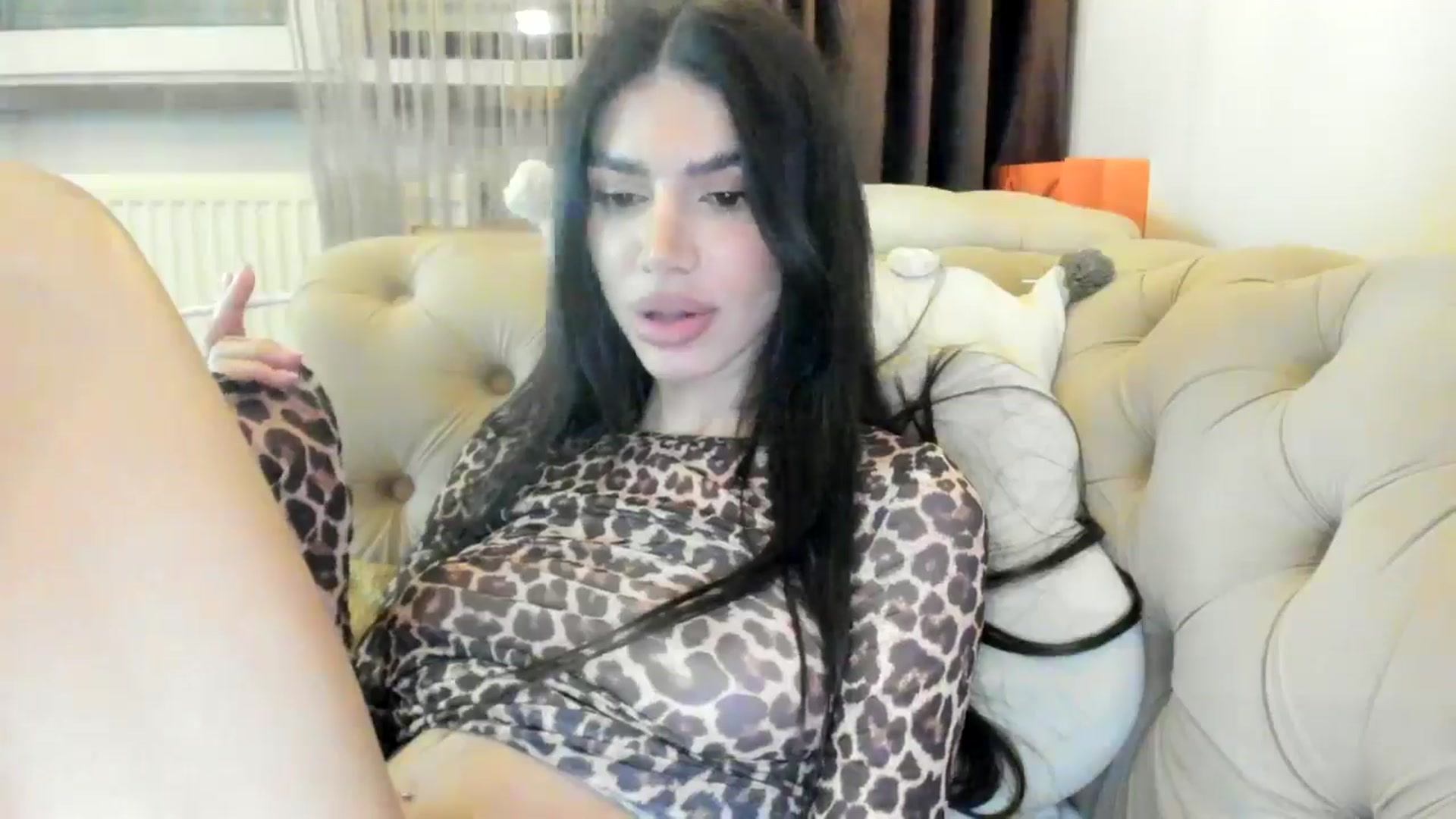 Gallery image thumbnail from SashaLopez's myfreecams stream on, 10/07/2024, 22:58 image 11 of 20