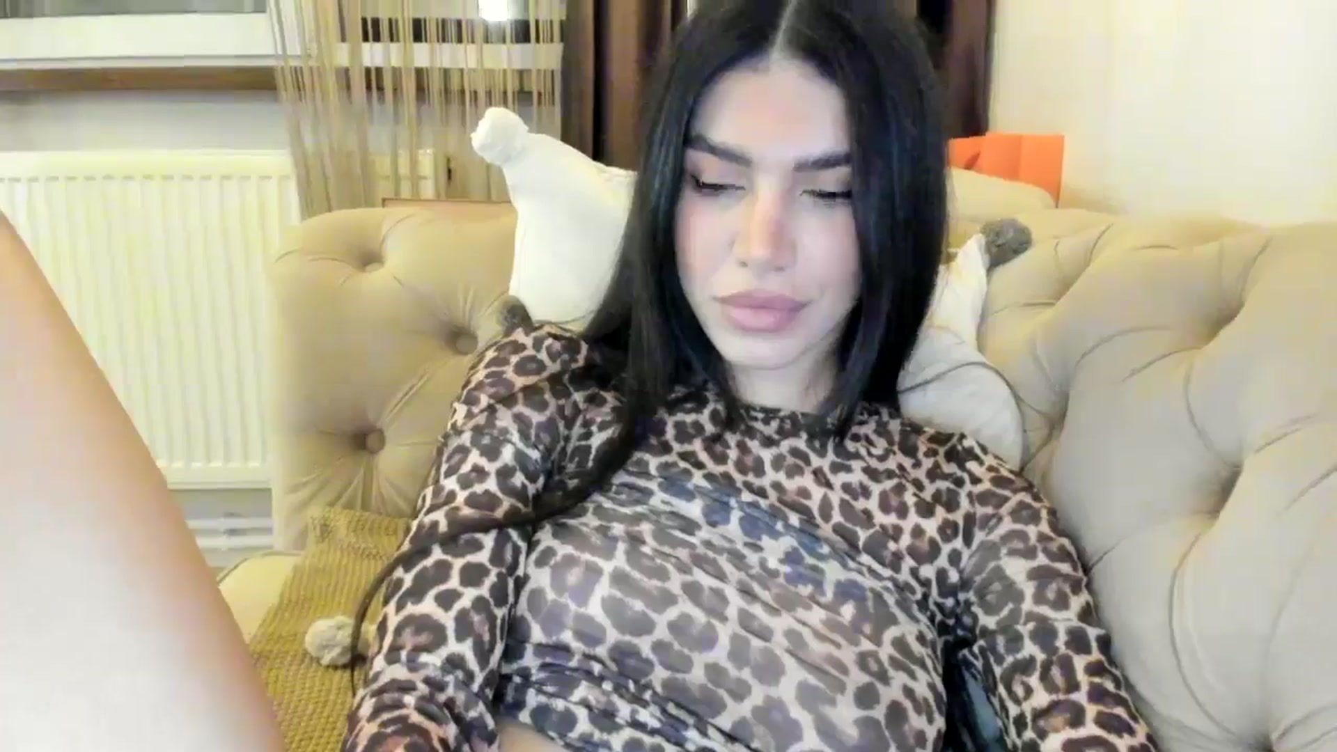 Gallery image thumbnail from SashaLopez's myfreecams stream on, 10/07/2024, 22:58 image 12 of 20