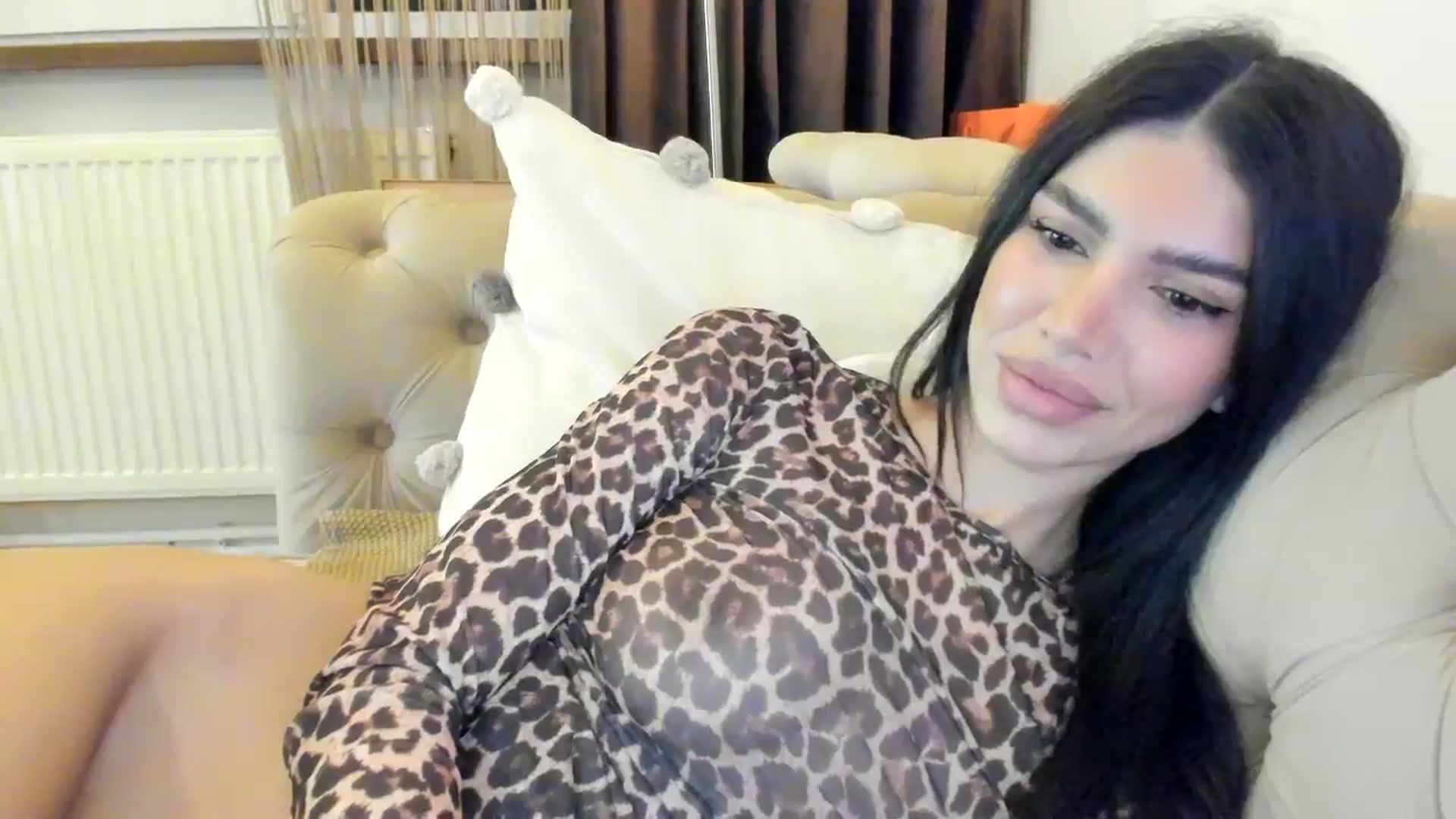 Gallery image thumbnail from SashaLopez's myfreecams stream on, 10/07/2024, 22:58 image 2 of 20