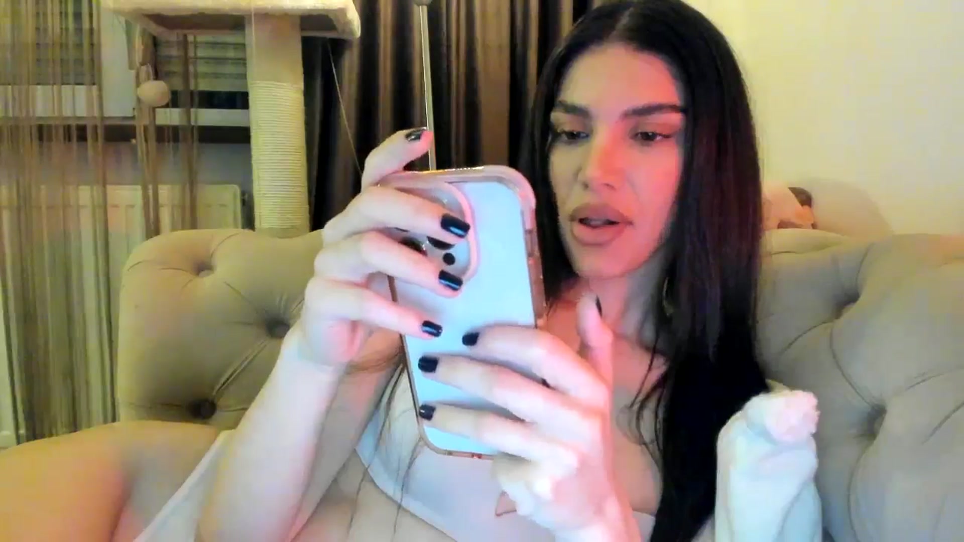 Gallery image thumbnail from SashaLopez's myfreecams stream on, 10/17/2024, 22:02 image 4 of 20