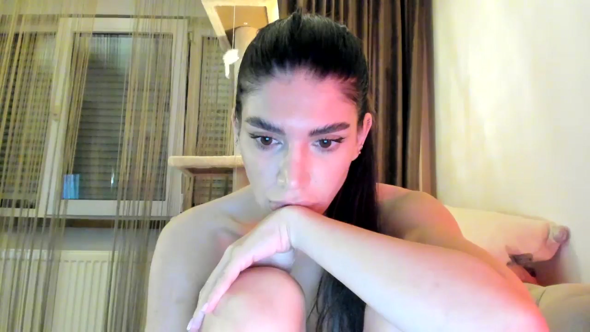 Gallery image thumbnail from SashaLopez's myfreecams stream on, 10/20/2024, 23:43 image 17 of 20