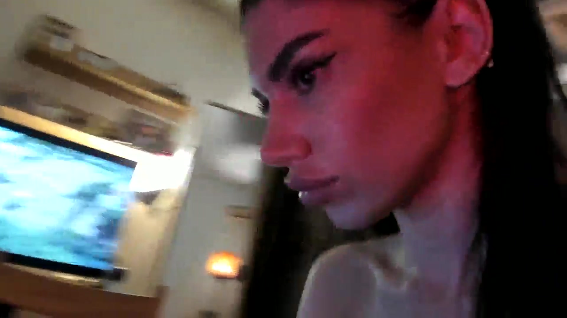 Gallery image thumbnail from SashaLopez's myfreecams stream on, 10/20/2024, 23:43 image 10 of 20