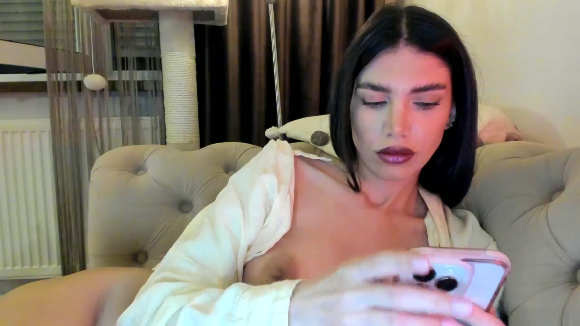 Gallery image thumbnail from SashaLopez's myfreecams stream on, 10/24/2024, 22:25 image 19 of 20
