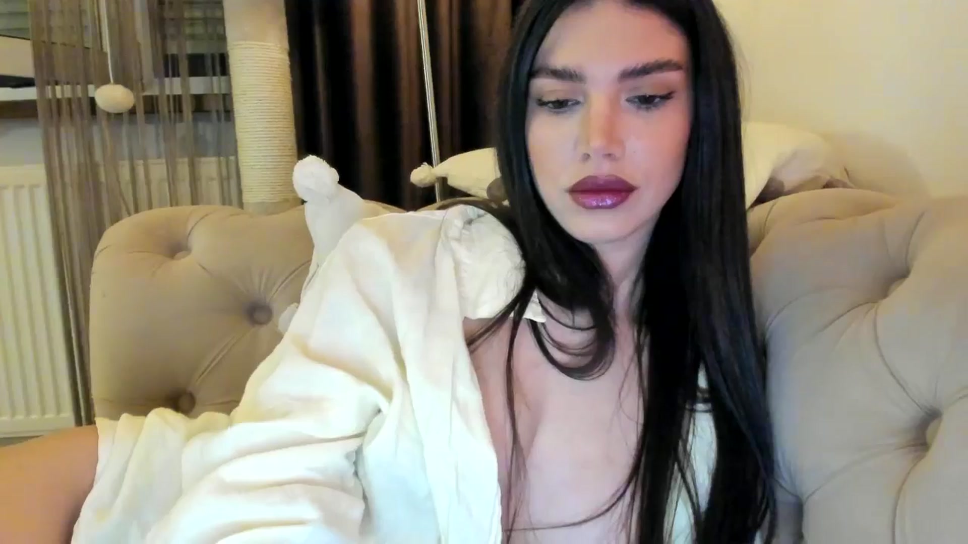 Gallery image thumbnail from SashaLopez's myfreecams stream on, 10/24/2024, 22:25 image 5 of 20