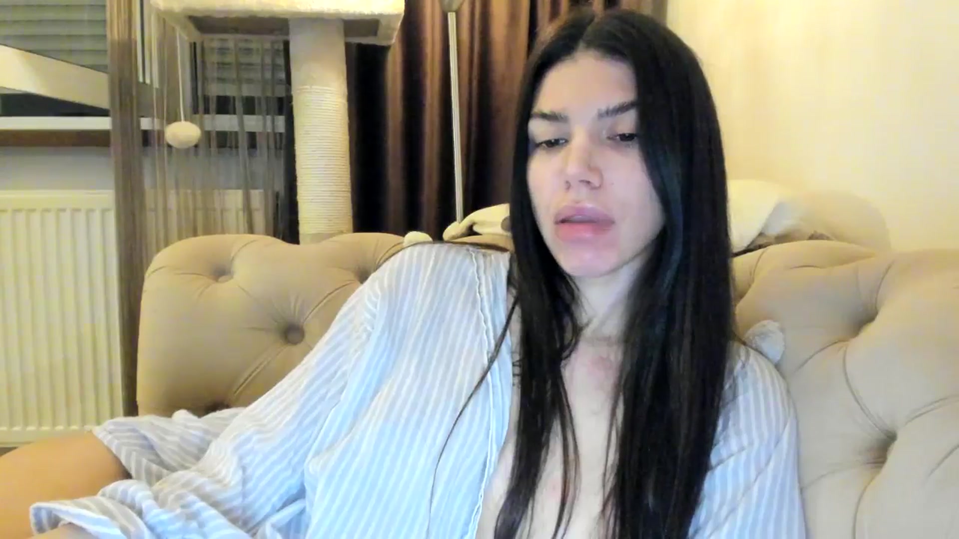 Gallery image thumbnail from SashaLopez's myfreecams stream on, 10/28/2024, 21:20 image 3 of 20