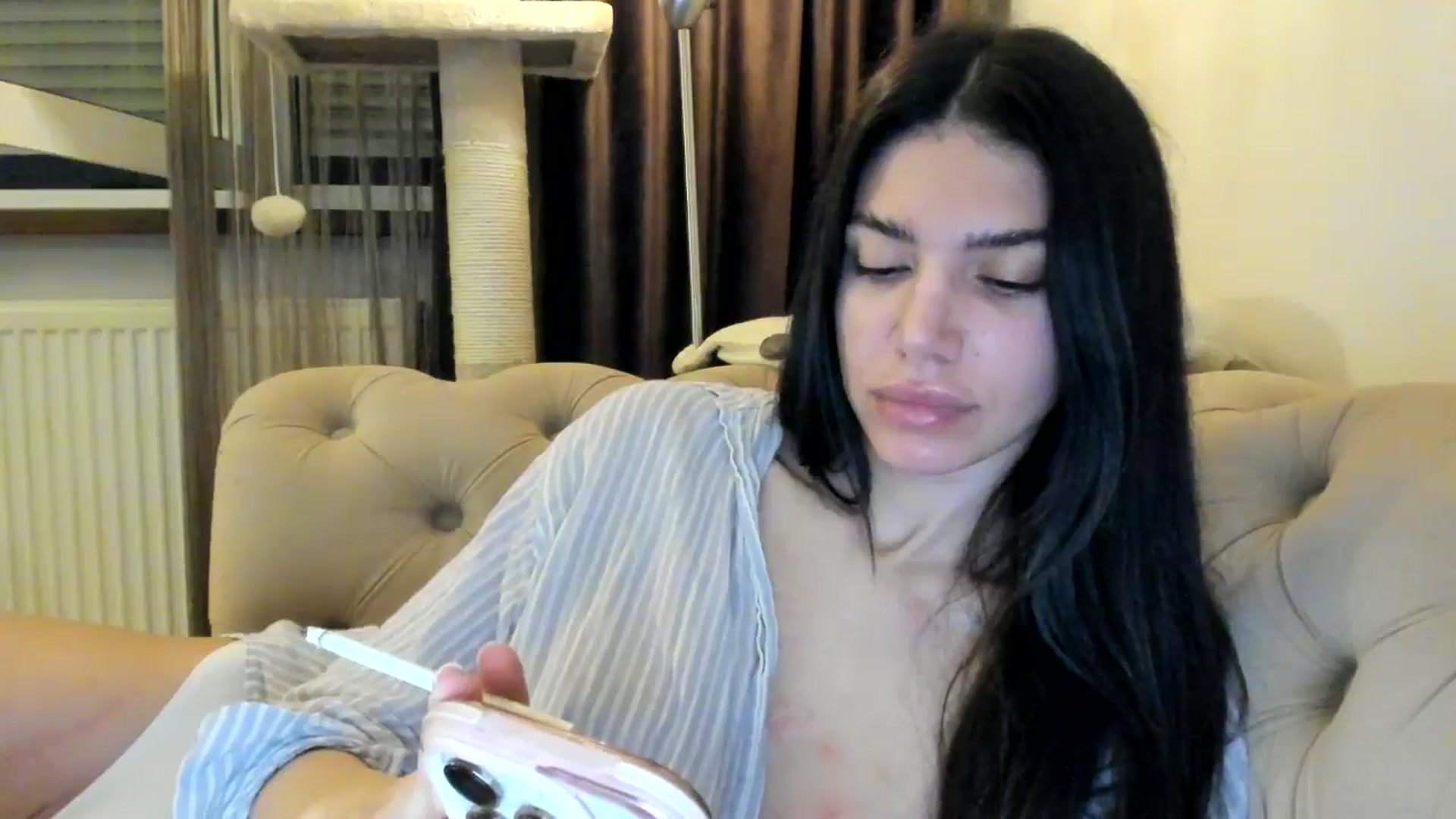 Gallery image thumbnail from SashaLopez's myfreecams stream on, 10/28/2024, 21:52 image 16 of 20