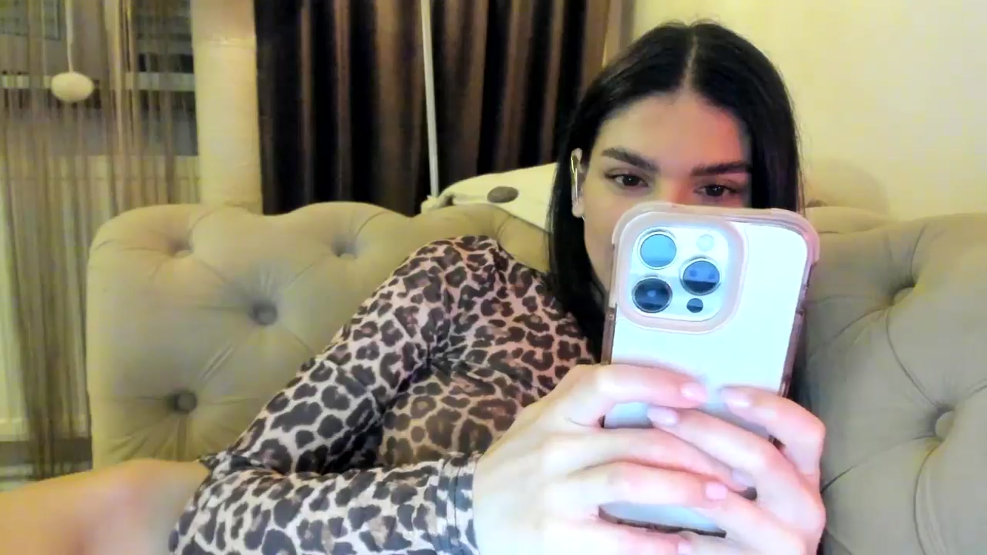Gallery image thumbnail from SashaLopez's myfreecams stream on, 11/02/2024, 21:24 image 4 of 20