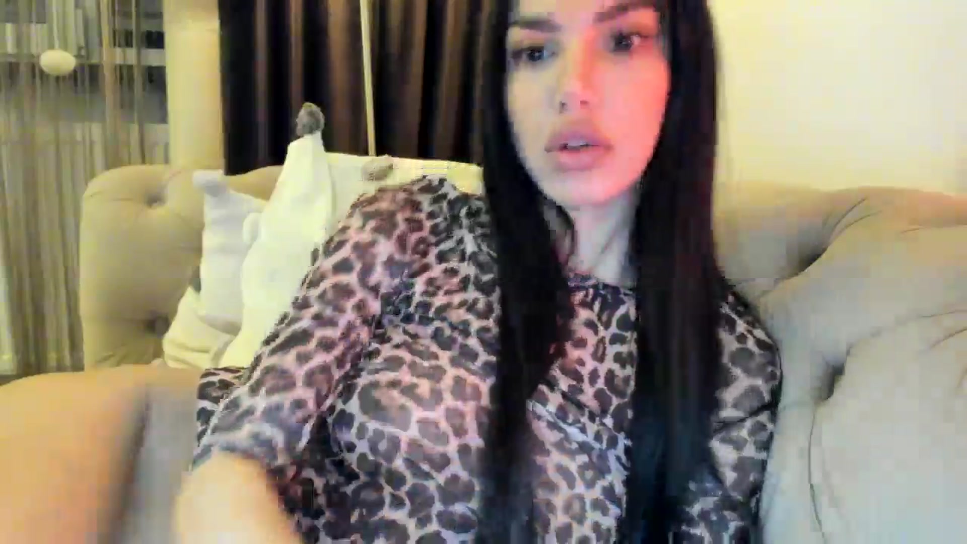 Gallery image thumbnail from SashaLopez's myfreecams stream on, 11/03/2024, 24:37 image 16 of 20