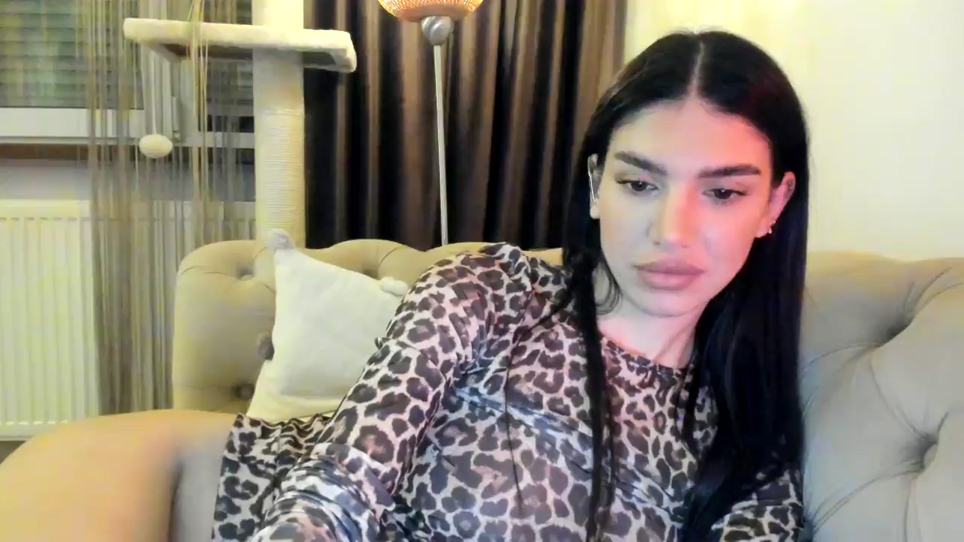 Gallery image thumbnail from SashaLopez's myfreecams stream on, 11/03/2024, 24:37 image 4 of 20