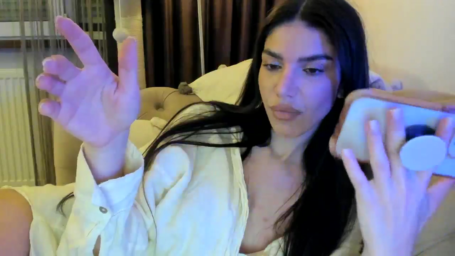 Gallery image thumbnail from SashaLopez's myfreecams stream on, 11/03/2024, 23:01 image 18 of 20