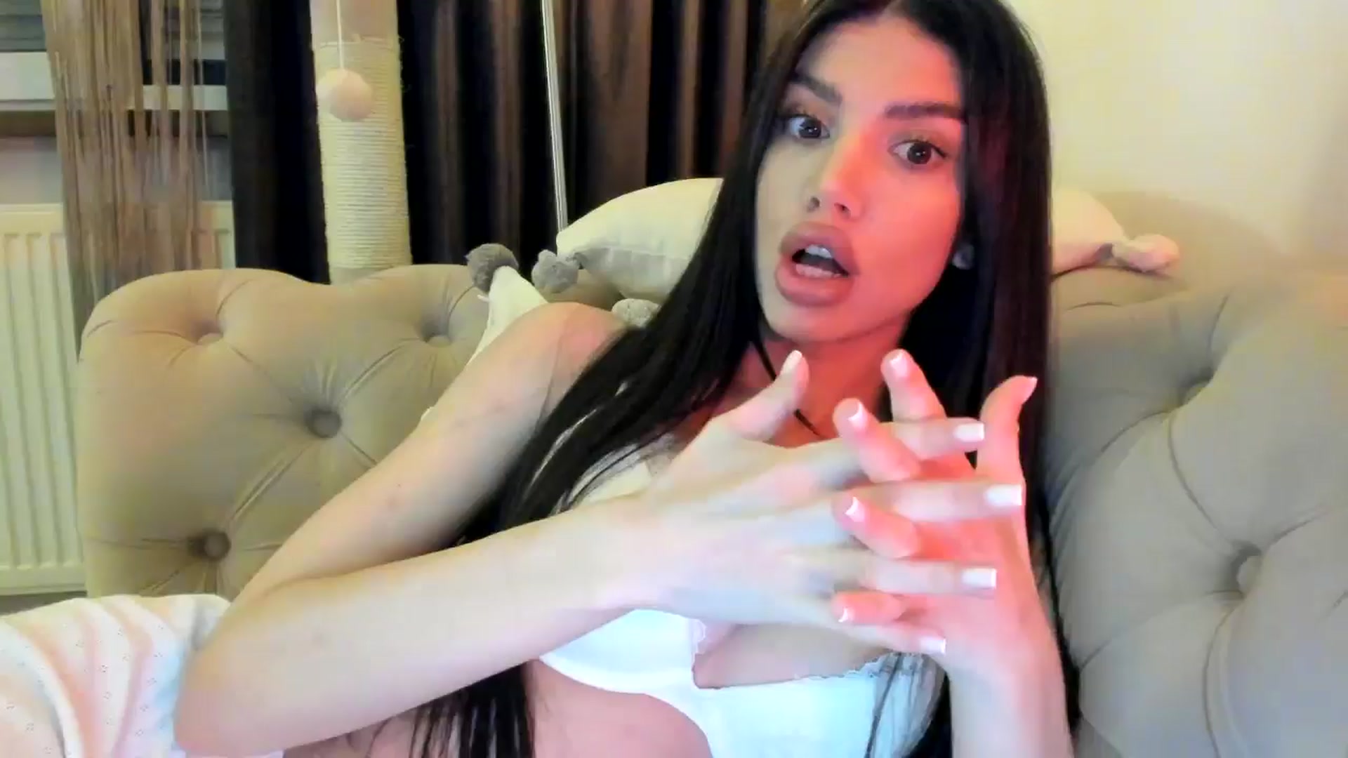 Gallery image thumbnail from SashaLopez's myfreecams stream on, 11/07/2024, 21:36 image 4 of 20