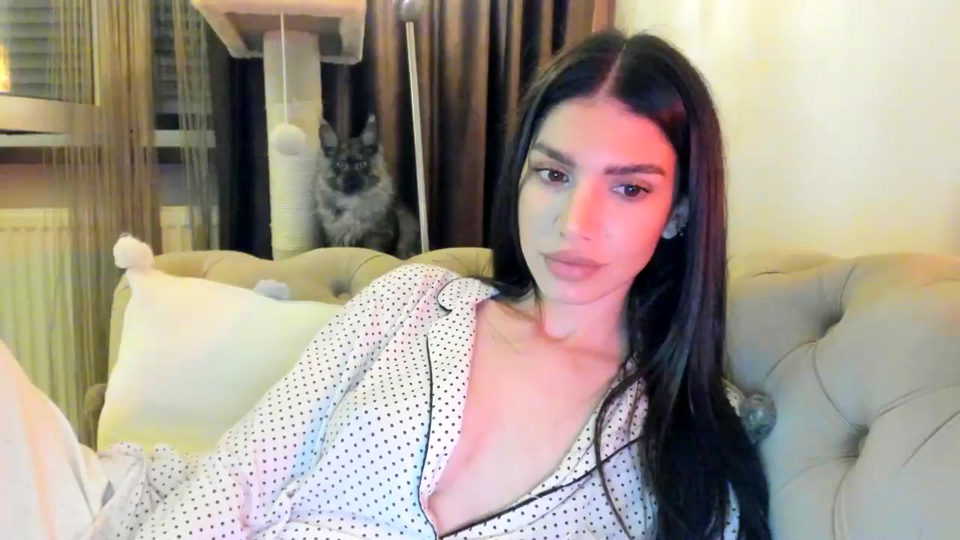 Gallery image thumbnail from SashaLopez's myfreecams stream on, 11/08/2024, 24:02 image 15 of 20