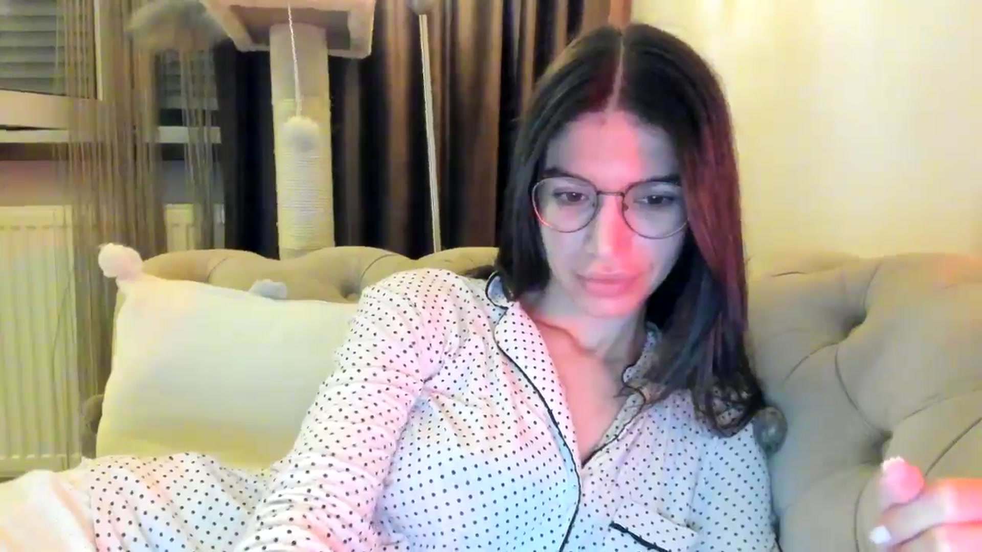 Gallery image thumbnail from SashaLopez's myfreecams stream on, 11/08/2024, 24:31 image 2 of 20