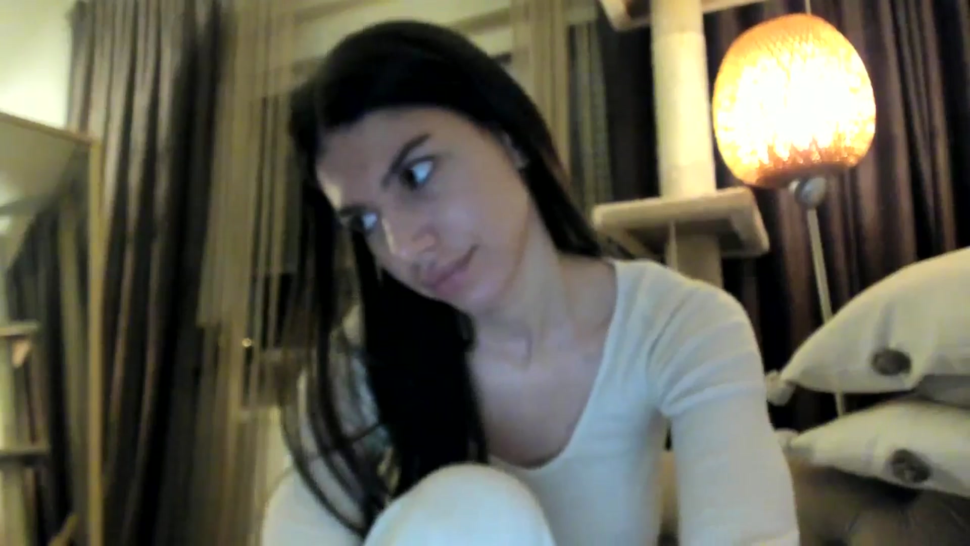 Gallery image thumbnail from SashaLopez's myfreecams stream on, 11/08/2024, 24:31 image 17 of 20