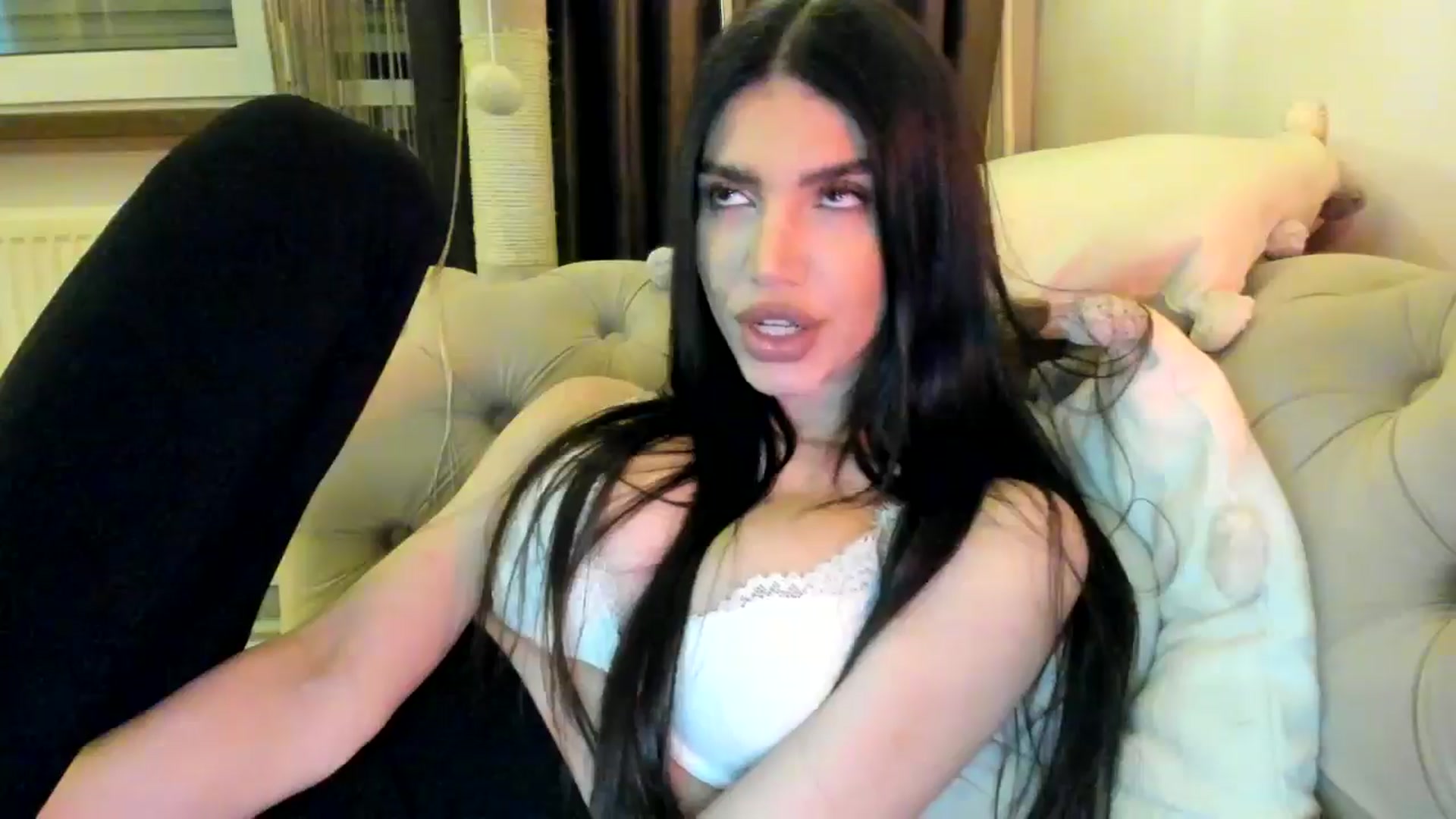 Gallery image thumbnail from SashaLopez's myfreecams stream on, 11/09/2024, 21:01 image 13 of 20