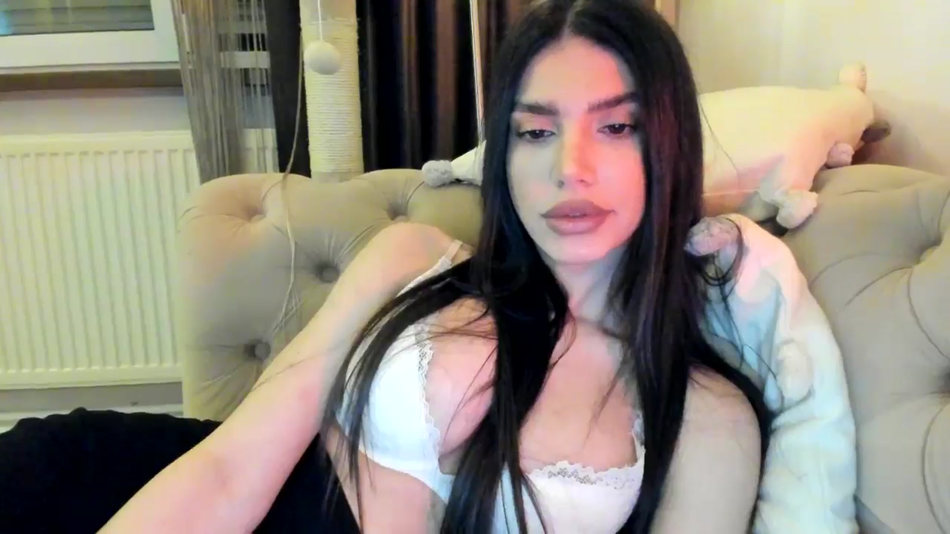 Gallery image thumbnail from SashaLopez's myfreecams stream on, 11/09/2024, 21:01 image 18 of 20