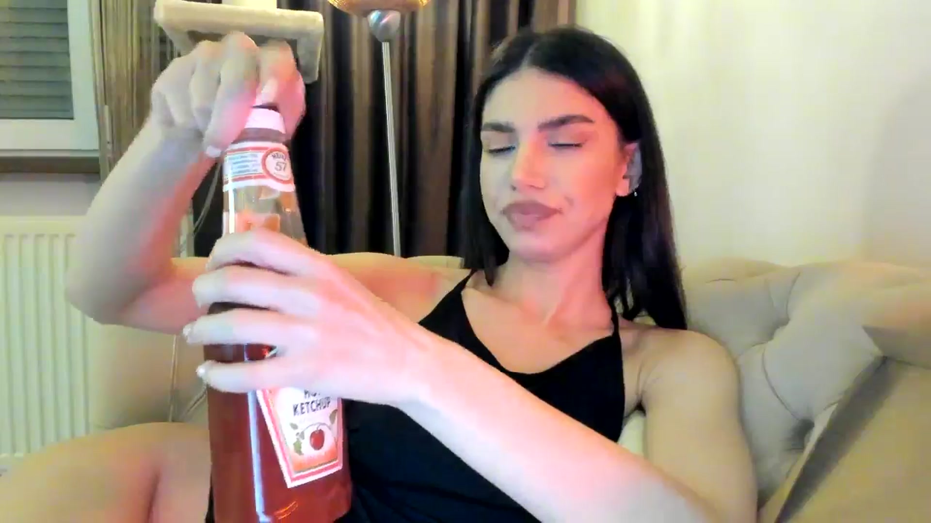 Gallery image thumbnail from SashaLopez's myfreecams stream on, 11/09/2024, 23:36 image 6 of 20