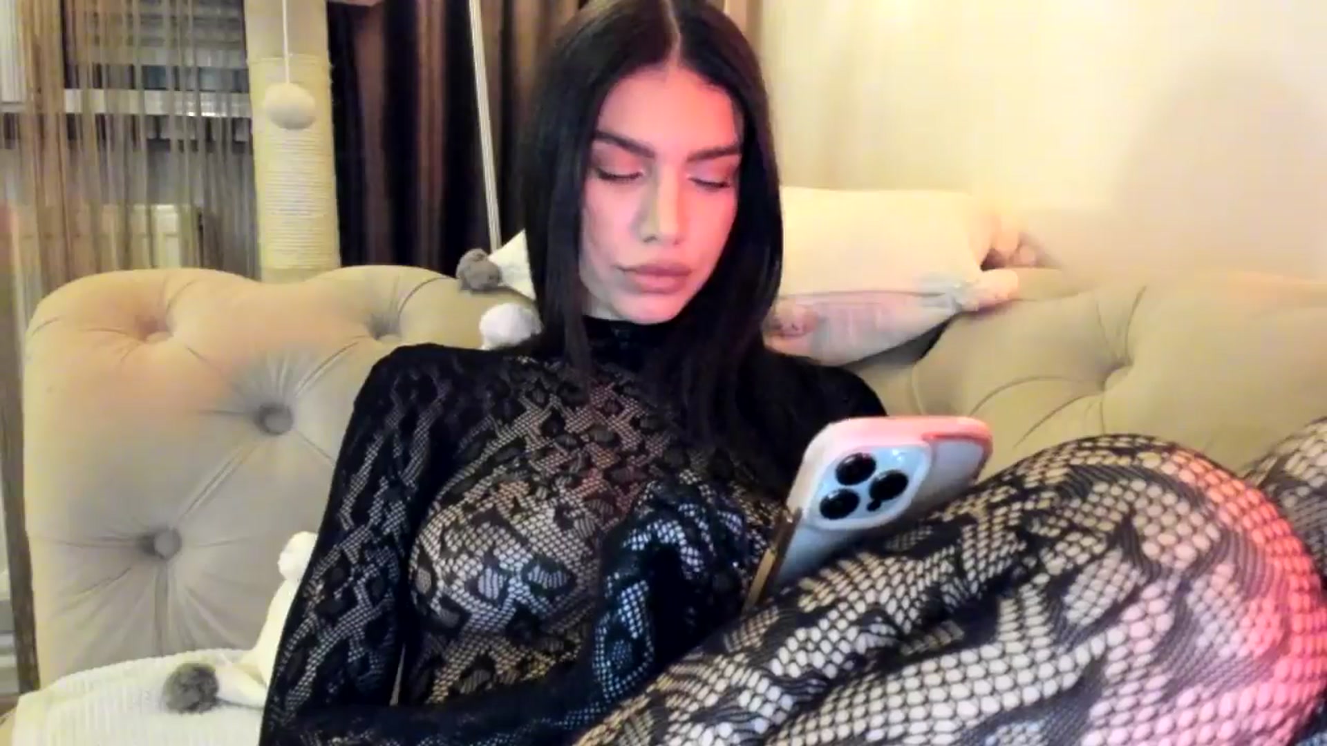 Gallery image thumbnail from SashaLopez's myfreecams stream on, 11/14/2024, 21:19 image 11 of 20