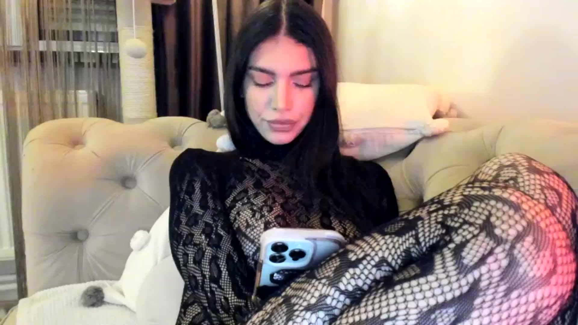 Gallery image thumbnail from SashaLopez's myfreecams stream on, 11/14/2024, 21:19 image 13 of 20