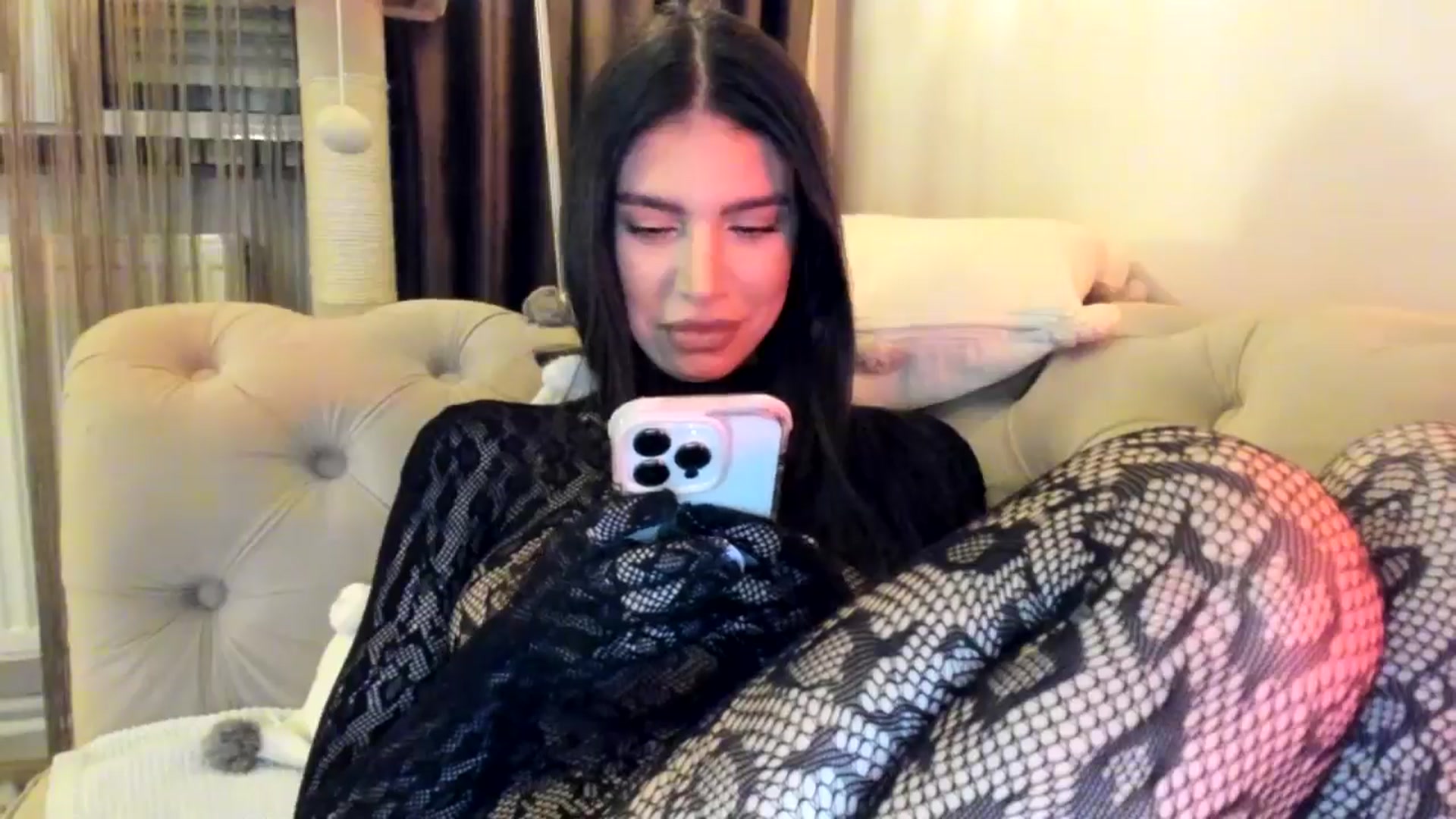 Gallery image thumbnail from SashaLopez's myfreecams stream on, 11/14/2024, 21:19 image 20 of 20
