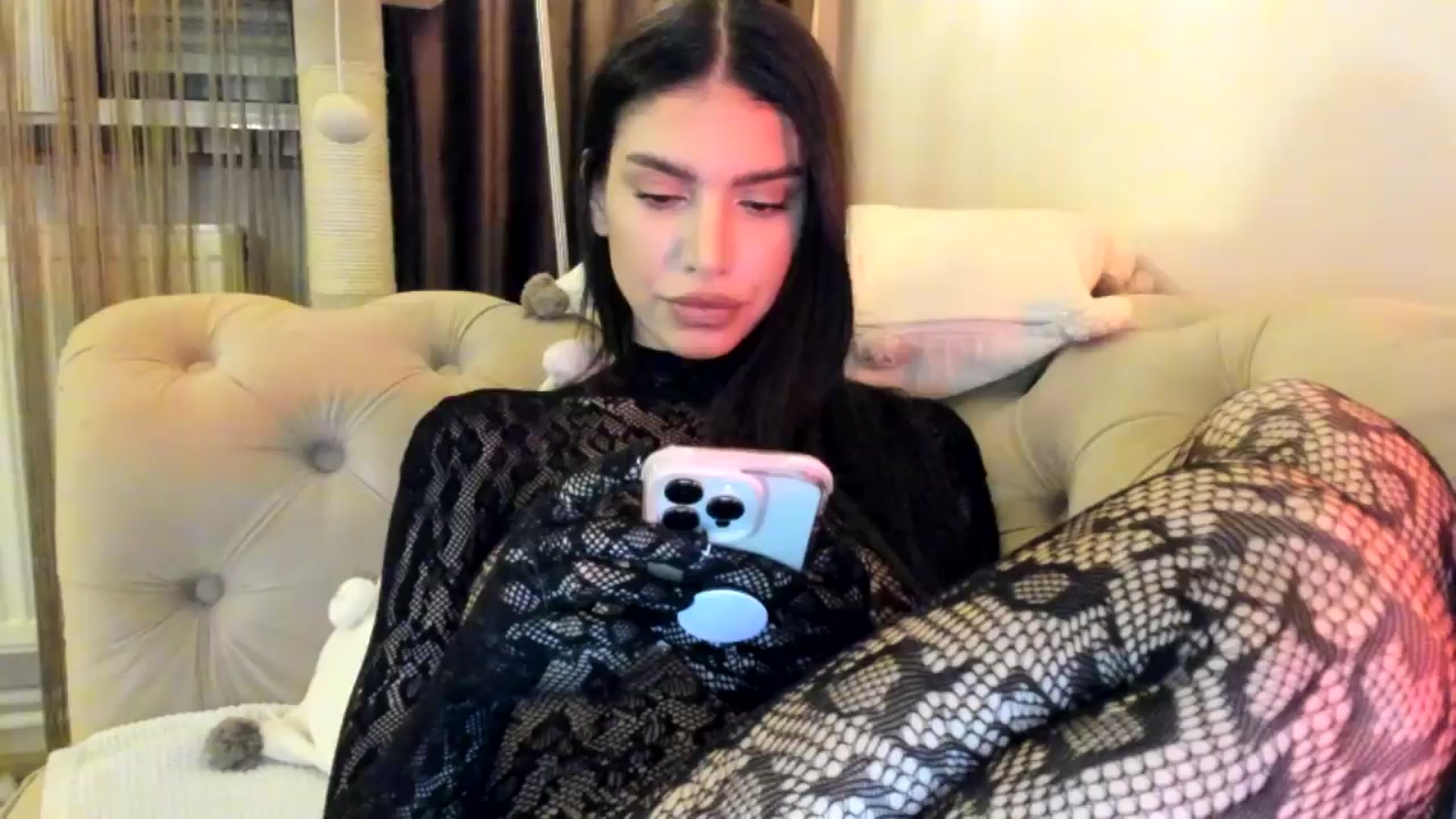 Gallery image thumbnail from SashaLopez's myfreecams stream on, 11/14/2024, 21:19 image 12 of 20