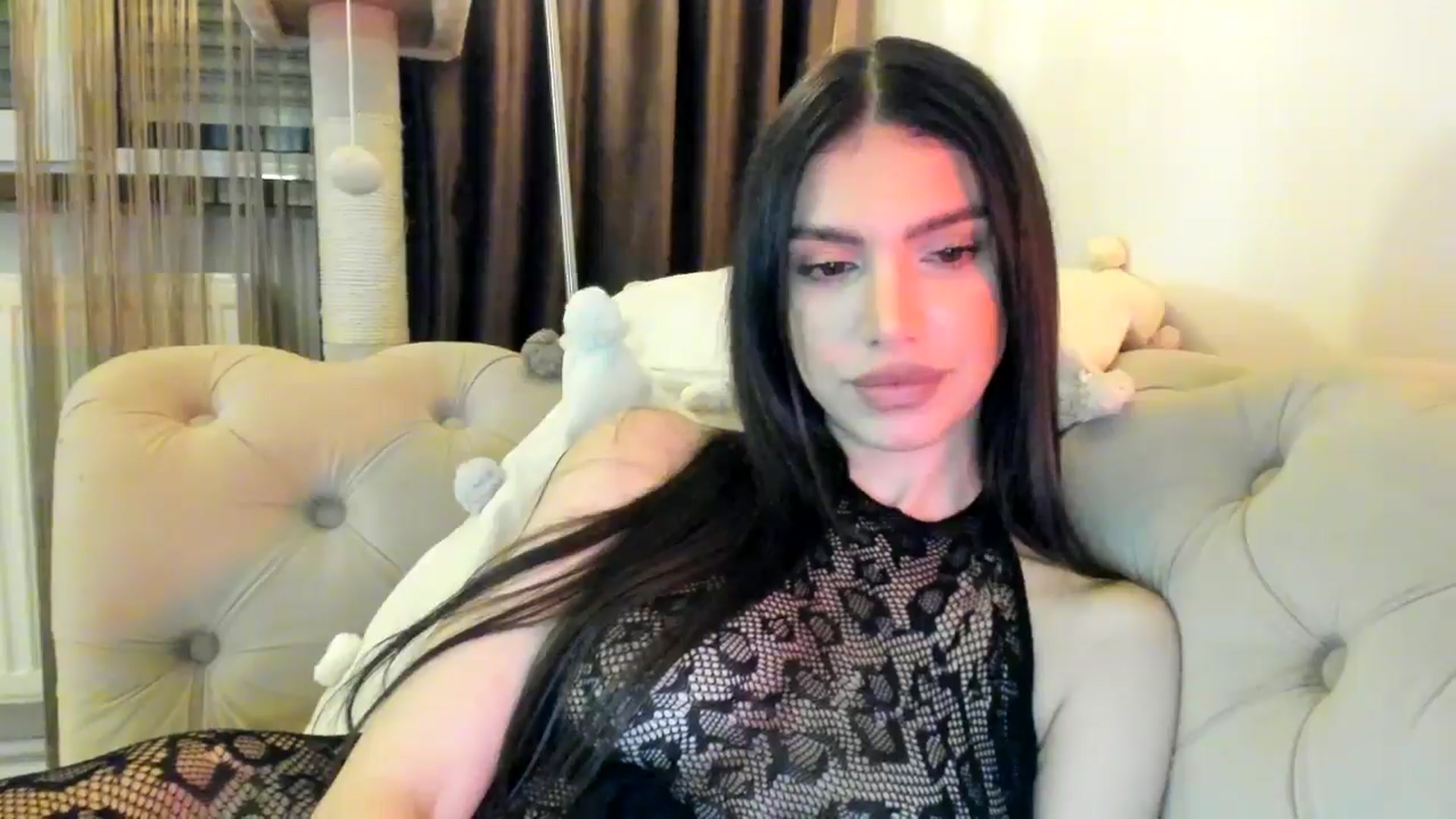 Gallery image thumbnail from SashaLopez's myfreecams stream on, 11/14/2024, 22:23 image 16 of 20