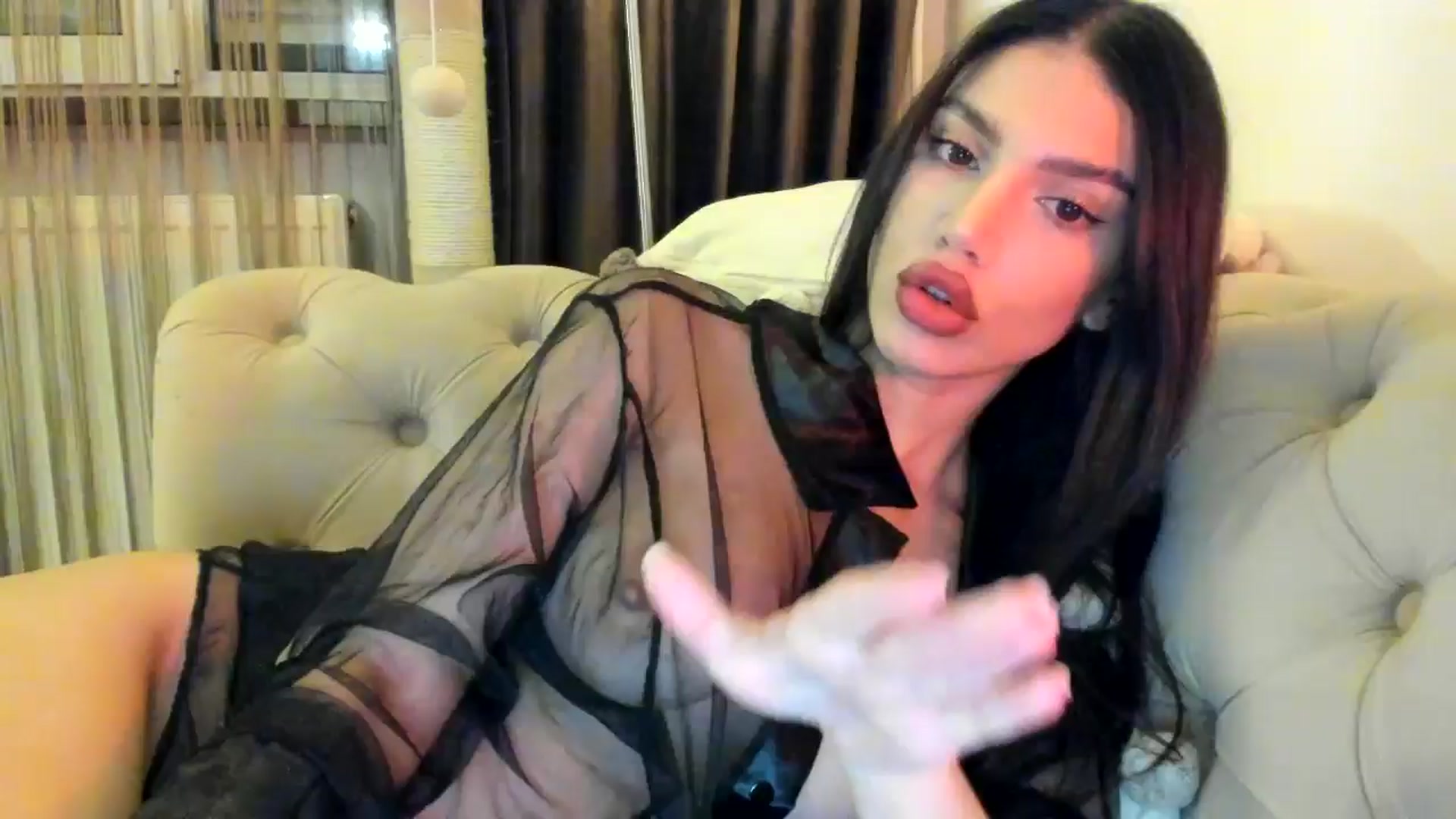 Gallery image thumbnail from SashaLopez's myfreecams stream on, 11/16/2024, 22:55 image 1 of 20