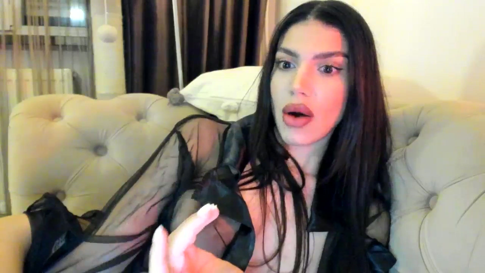Gallery image thumbnail from SashaLopez's myfreecams stream on, 11/16/2024, 22:55 image 10 of 20