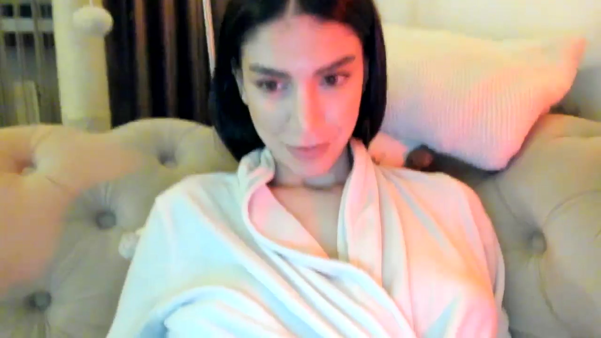 Gallery image thumbnail from SashaLopez's myfreecams stream on, 11/19/2024, 21:49 image 11 of 20