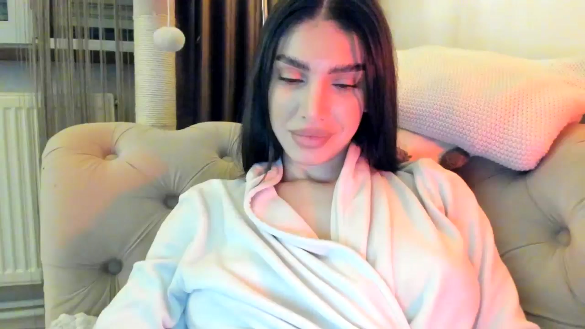 Gallery image thumbnail from SashaLopez's myfreecams stream on, 11/19/2024, 21:49 image 12 of 20