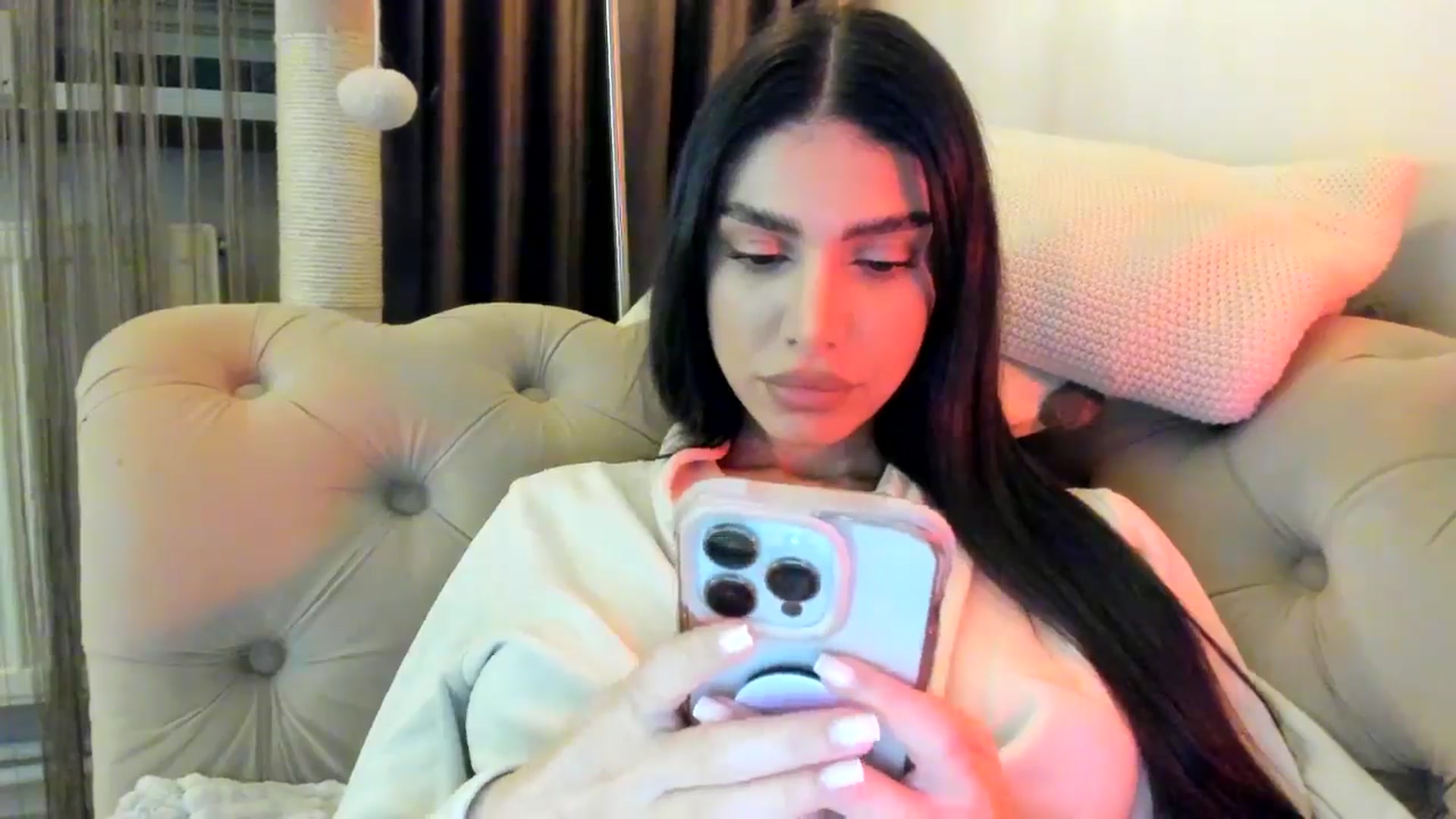 Gallery image thumbnail from SashaLopez's myfreecams stream on, 11/19/2024, 21:49 image 4 of 20