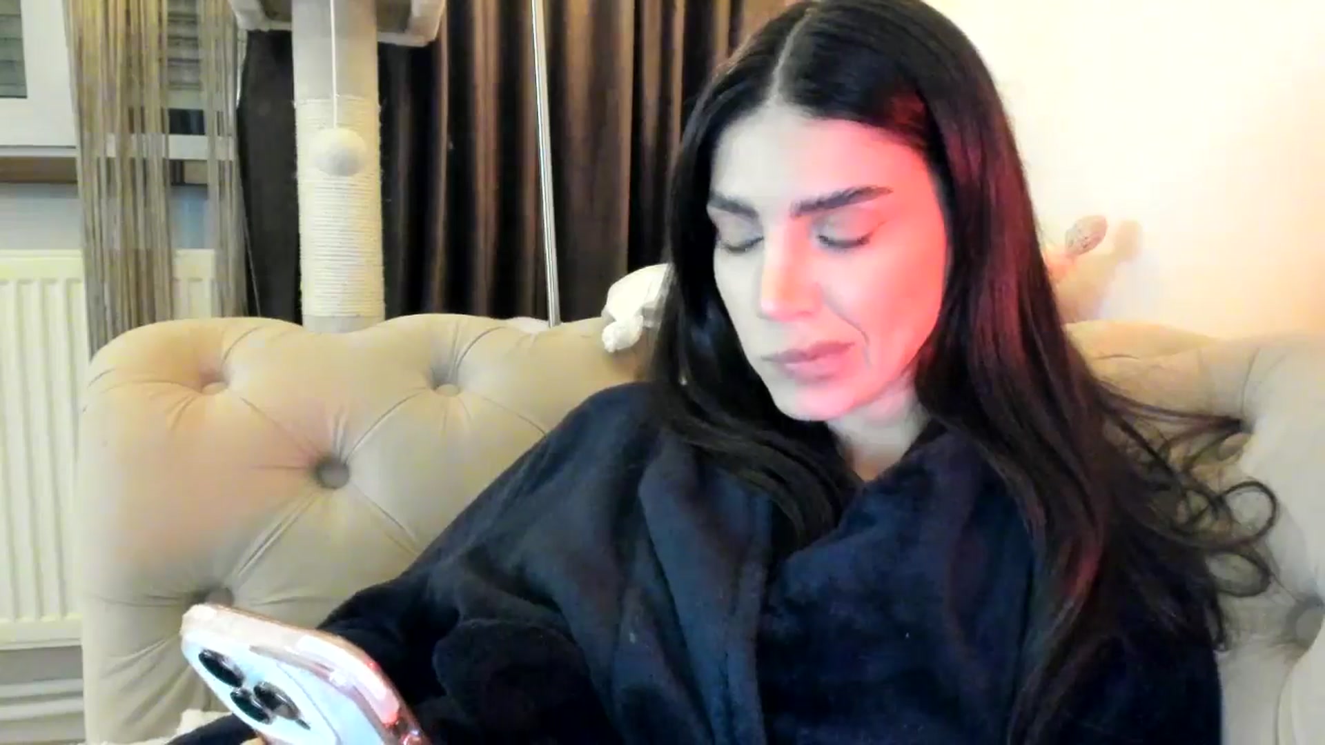 Gallery image thumbnail from SashaLopez's myfreecams stream on, 11/24/2024, 24:00 image 19 of 20