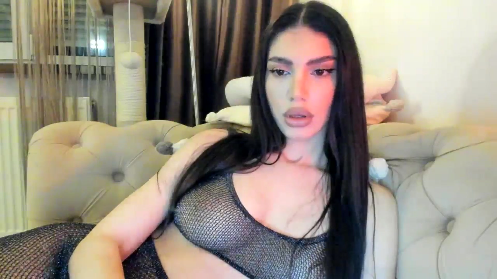 Gallery image thumbnail from SashaLopez's myfreecams stream on, 12/01/2024, 21:09 image 5 of 20
