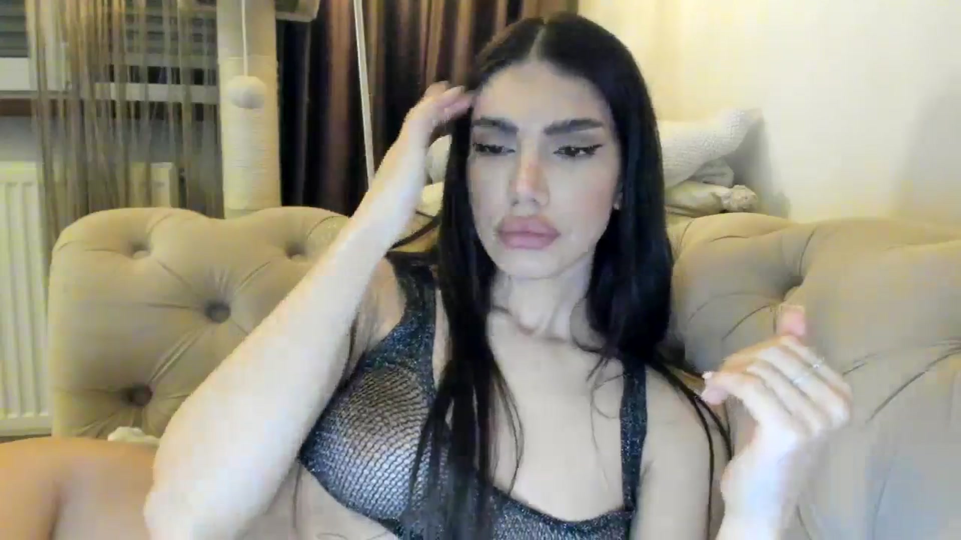 Gallery image thumbnail from SashaLopez's myfreecams stream on, 12/01/2024, 23:54 image 8 of 20