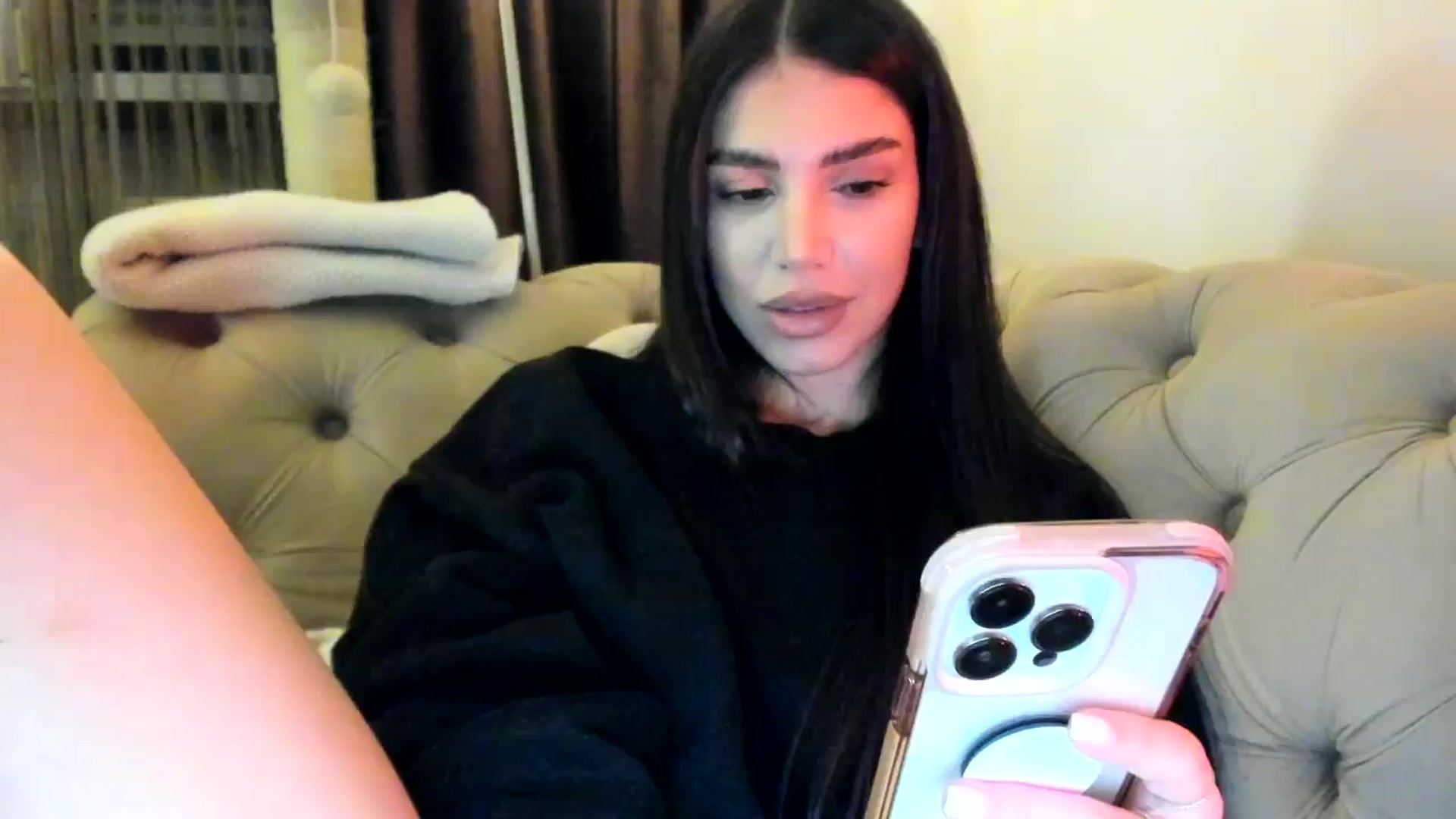 Gallery image thumbnail from SashaLopez's myfreecams stream on, 12/02/2024, 23:50 image 2 of 20