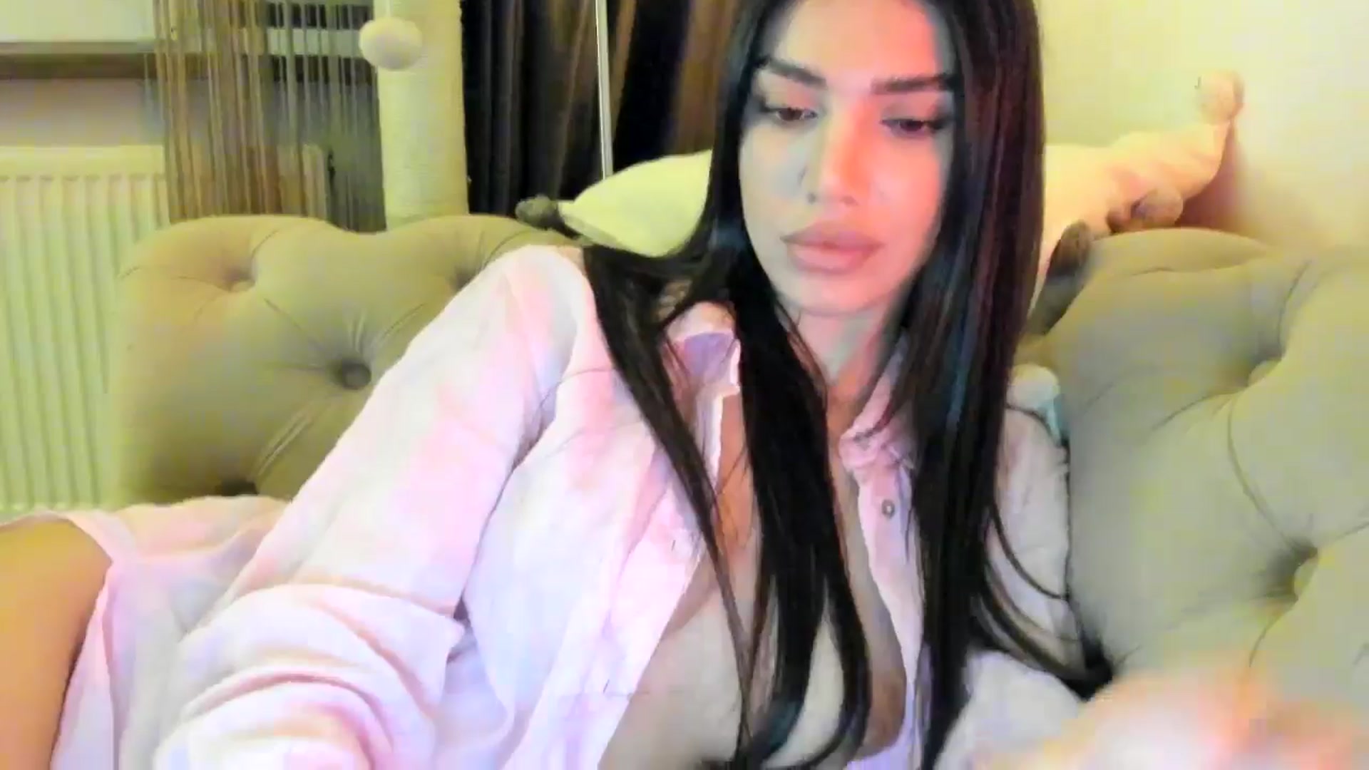 Gallery image thumbnail from SashaLopez's myfreecams stream on, 12/16/2024, 22:03 image 9 of 20