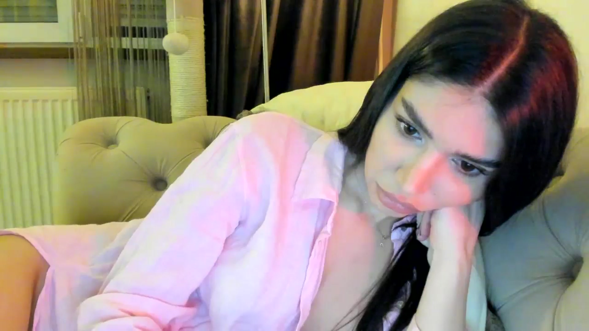 Gallery image thumbnail from SashaLopez's myfreecams stream on, 12/16/2024, 22:03 image 16 of 20