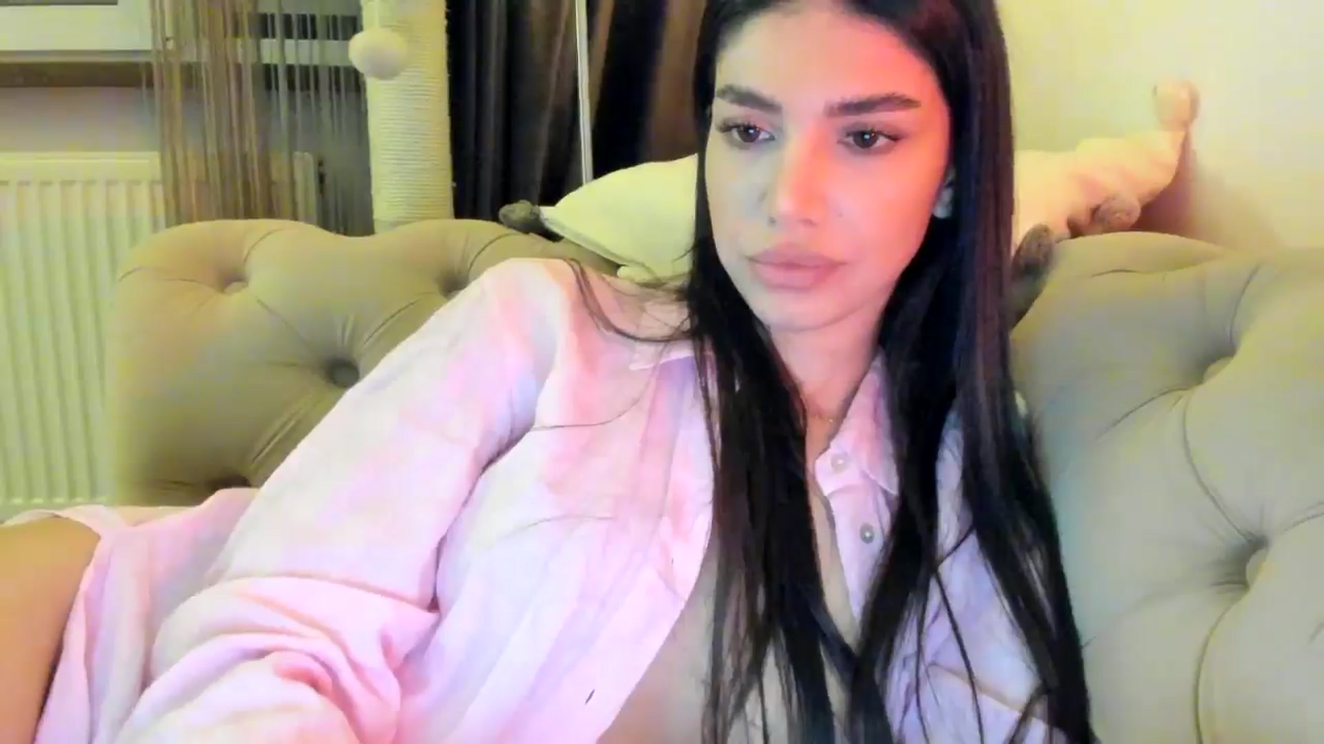 Gallery image thumbnail from SashaLopez's myfreecams stream on, 12/16/2024, 22:03 image 11 of 20