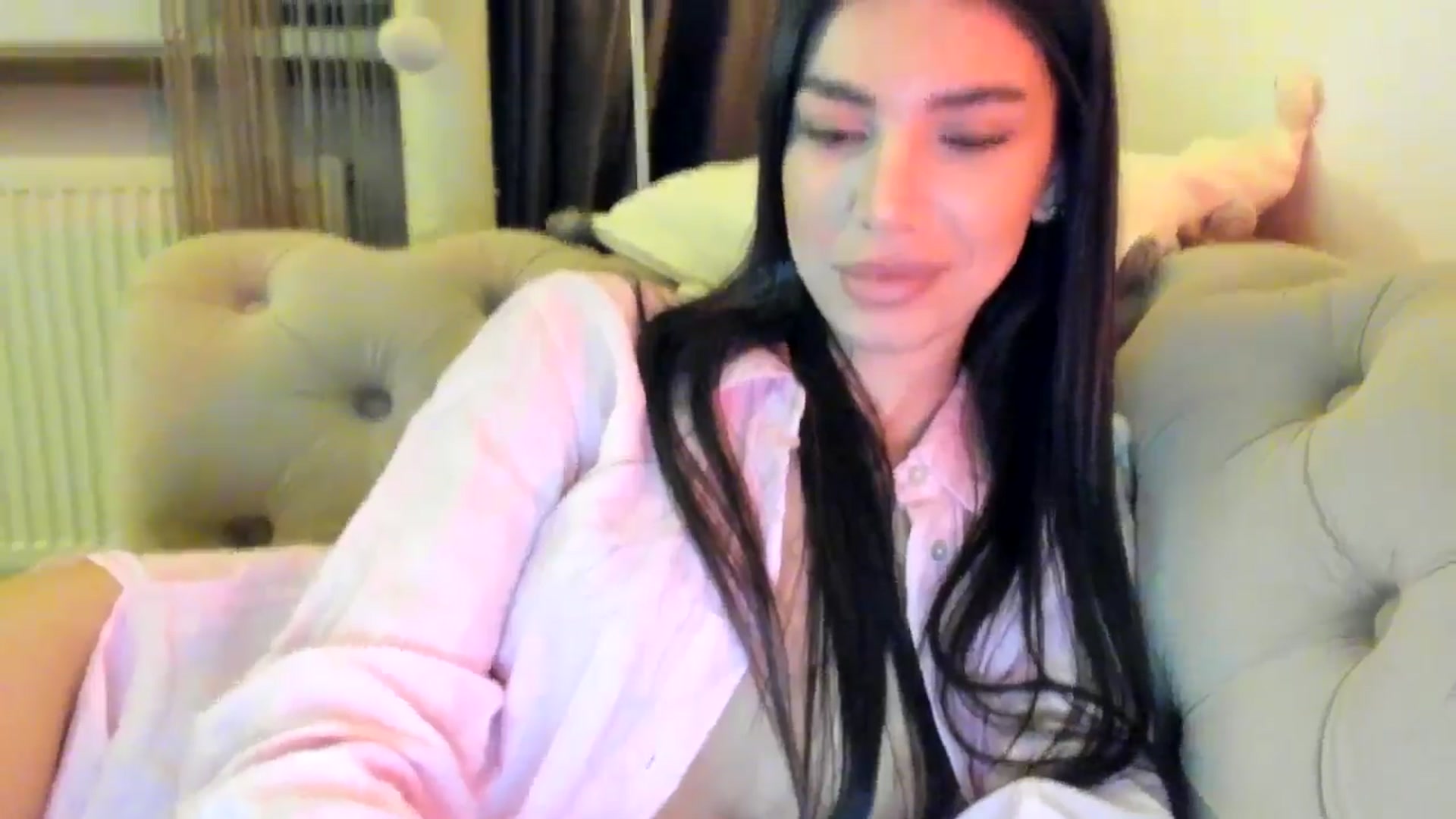 Gallery image thumbnail from SashaLopez's myfreecams stream on, 12/16/2024, 22:03 image 10 of 20