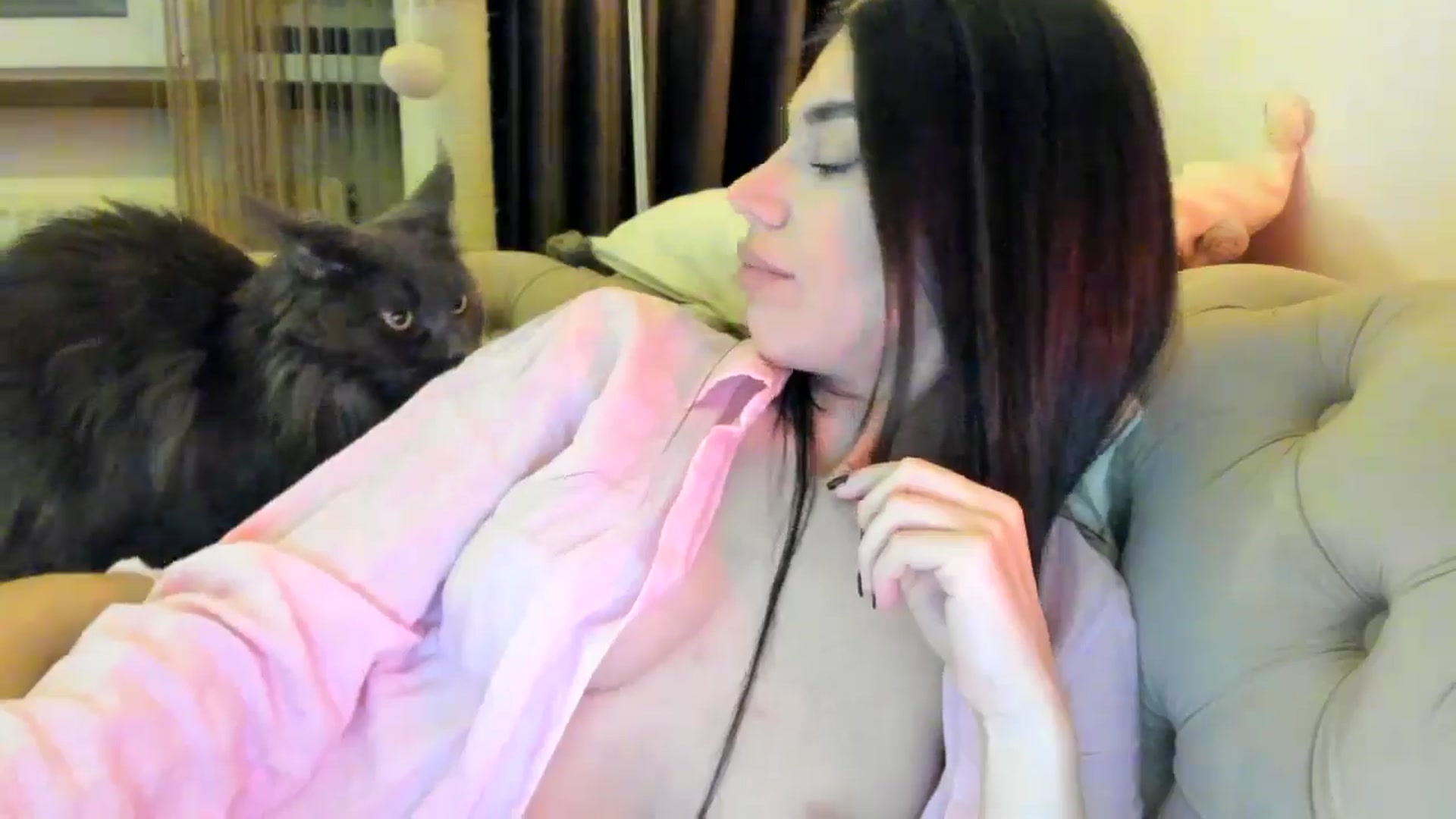 Gallery image thumbnail from SashaLopez's myfreecams stream on, 12/16/2024, 22:03 image 6 of 20