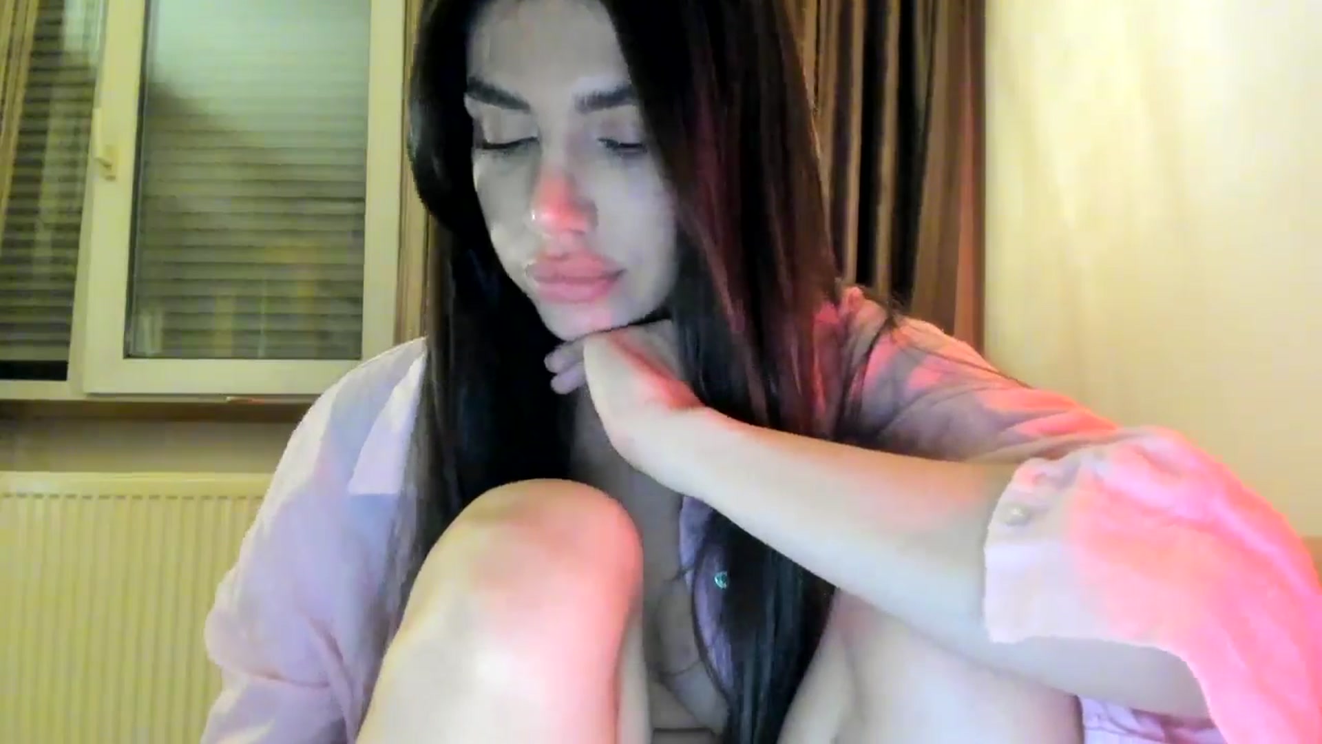 Gallery image thumbnail from SashaLopez's myfreecams stream on, 12/17/2024, 24:16 image 8 of 20