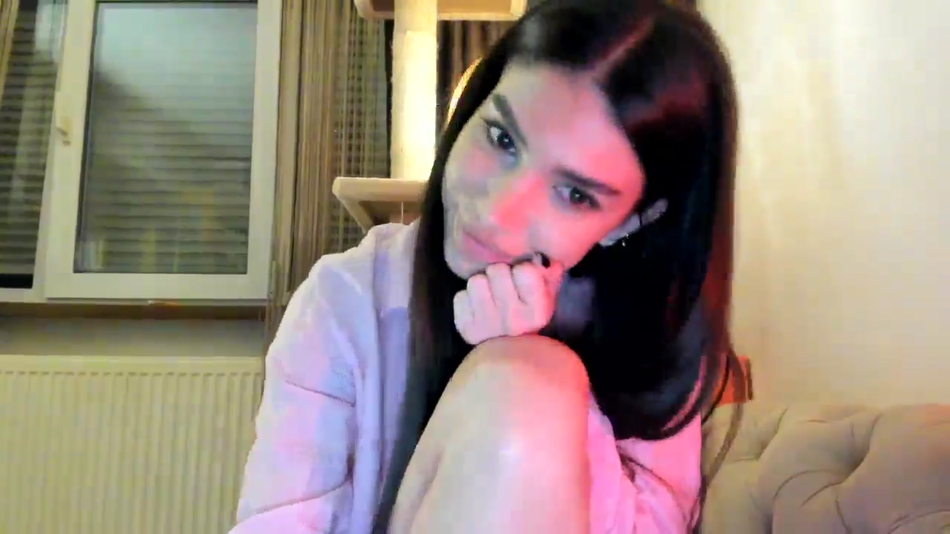Gallery image thumbnail from SashaLopez's myfreecams stream on, 12/17/2024, 24:16 image 17 of 20