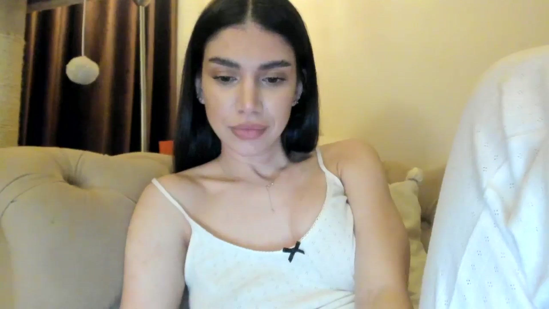 Gallery image thumbnail from SashaLopez's myfreecams stream on, 12/18/2024, 22:48 image 9 of 20