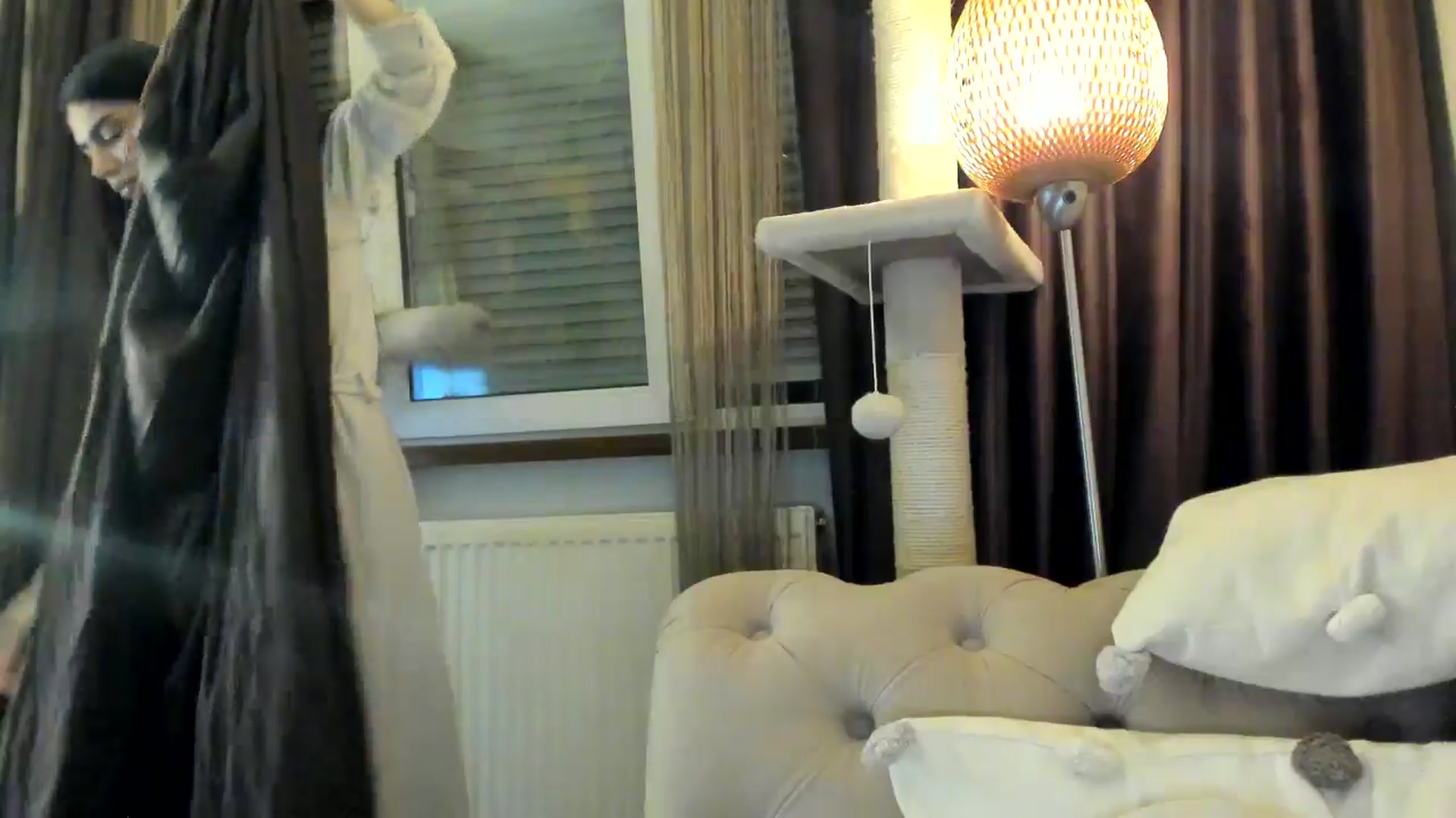 Gallery image thumbnail from SashaLopez's myfreecams stream on, 12/24/2024, 24:06 image 16 of 20