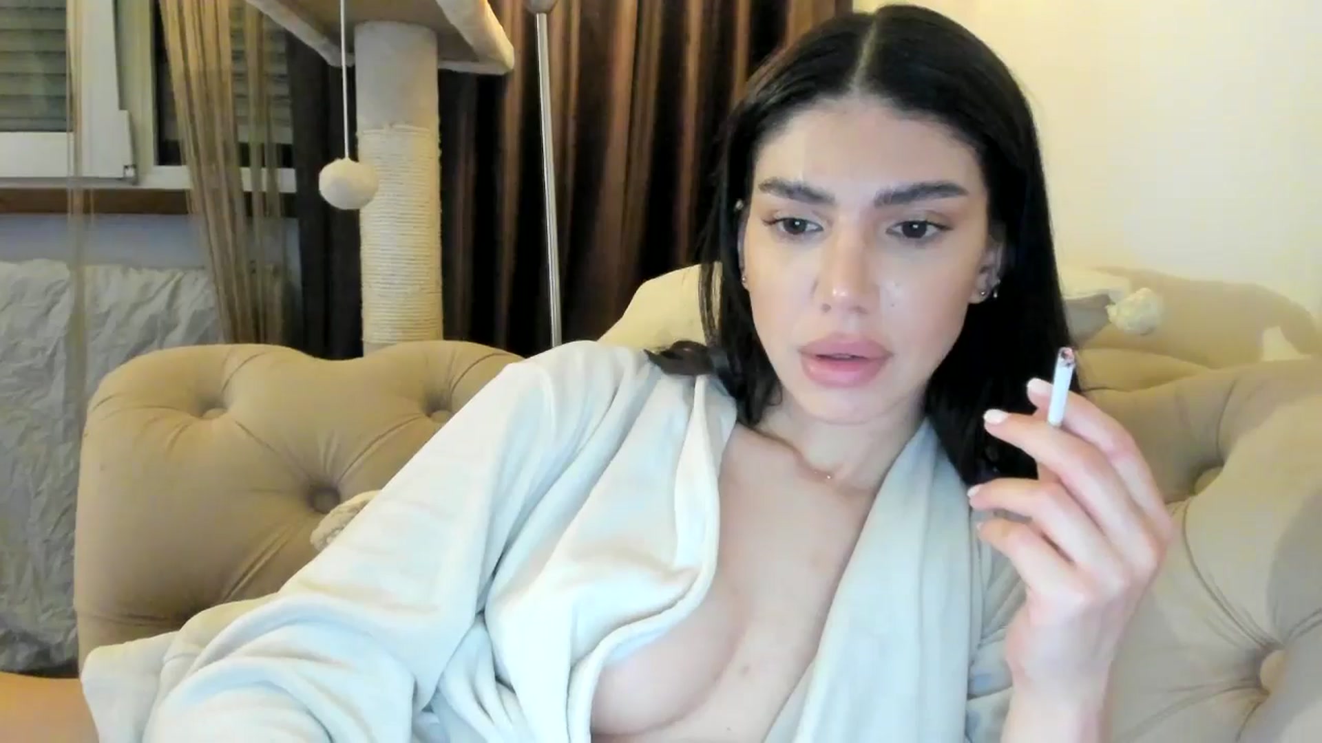 Gallery image thumbnail from SashaLopez's myfreecams stream on, 12/24/2024, 01:12 image 18 of 20