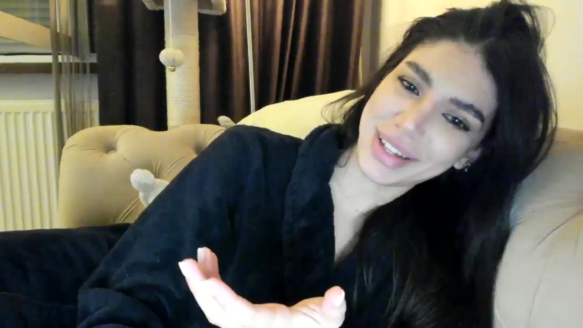 Gallery image thumbnail from SashaLopez's myfreecams stream on, 12/31/2024, 24:59 image 12 of 20