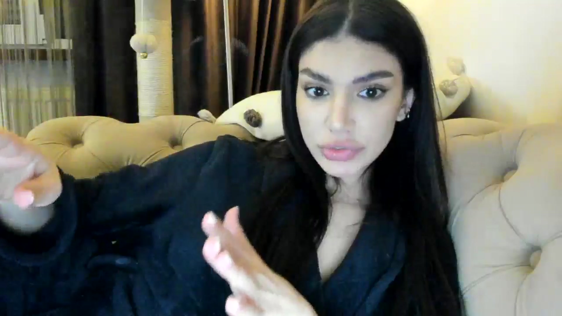 Gallery image thumbnail from SashaLopez's myfreecams stream on, 12/31/2024, 24:59 image 8 of 20