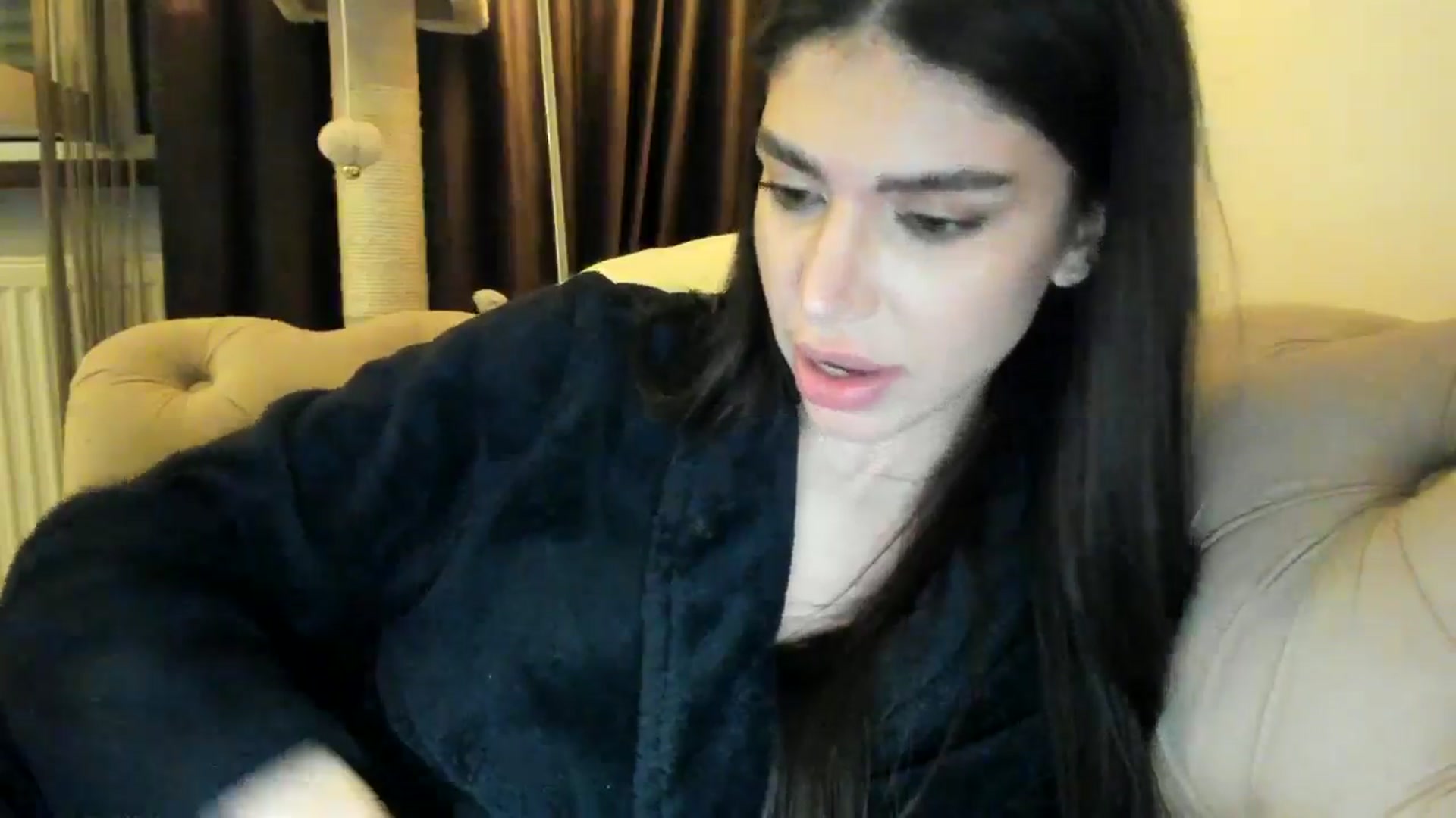 Gallery image thumbnail from SashaLopez's myfreecams stream on, 12/31/2024, 24:59 image 15 of 20