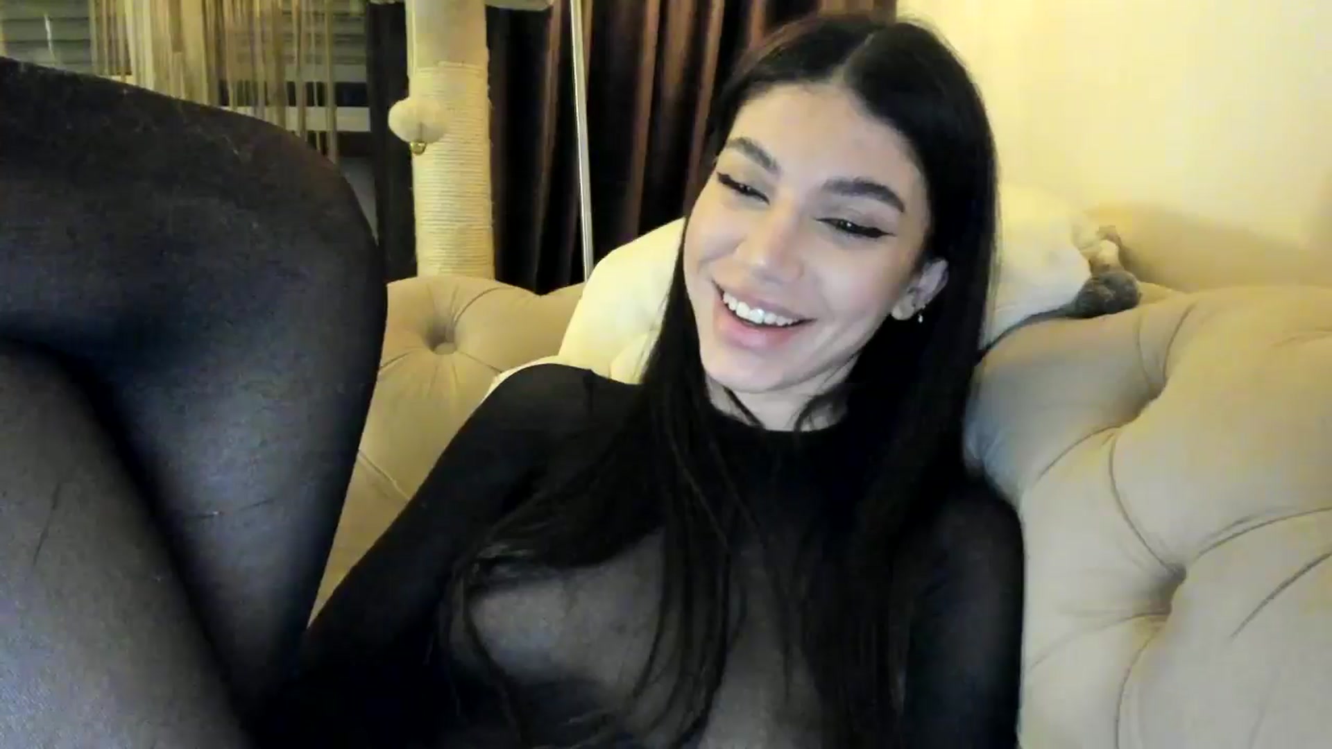 Gallery image thumbnail from SashaLopez's myfreecams stream on, 01/03/2025, 23:42 image 18 of 20